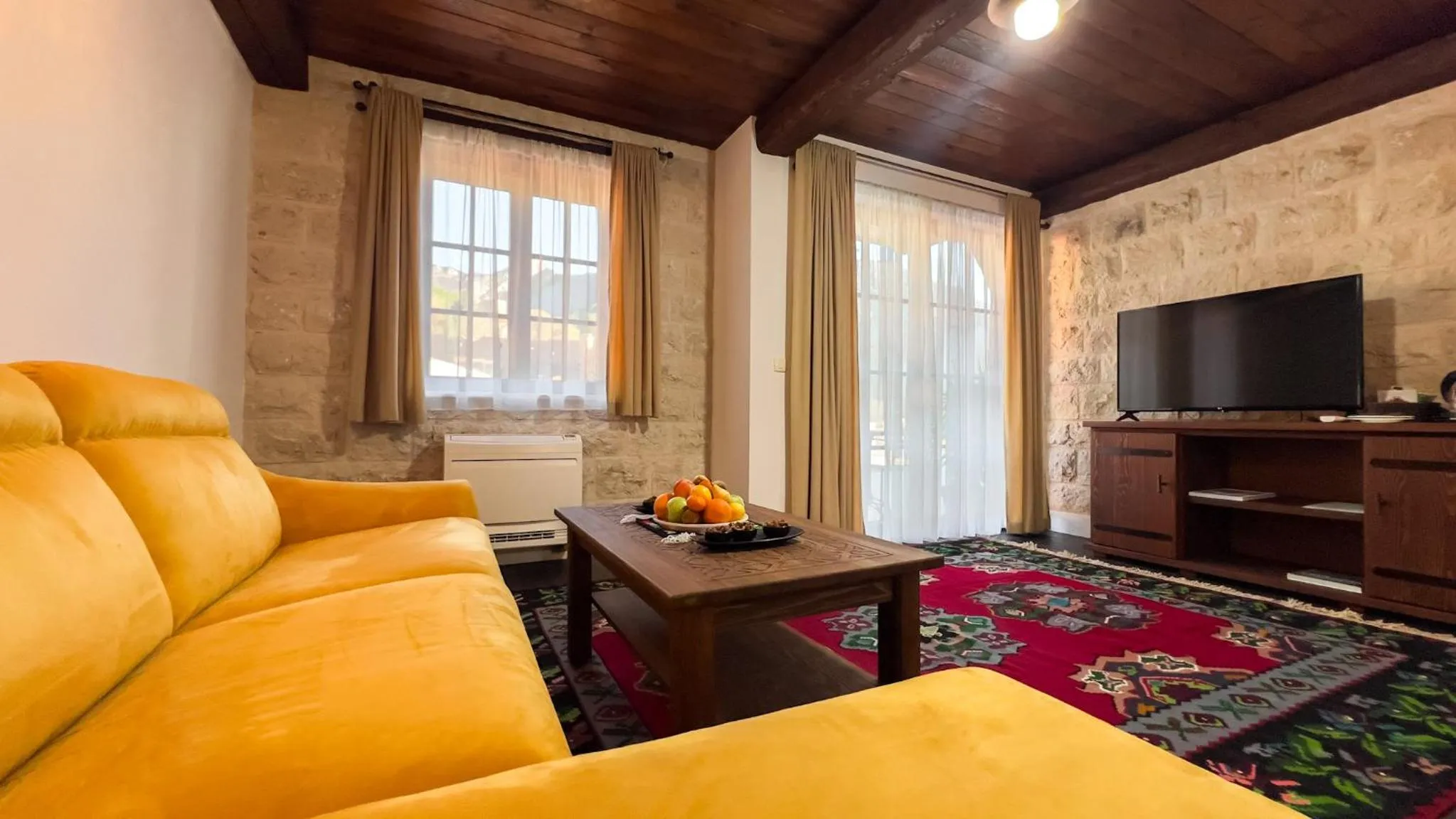 TV and multimedia in Stara Čaršija Hotel & SPA