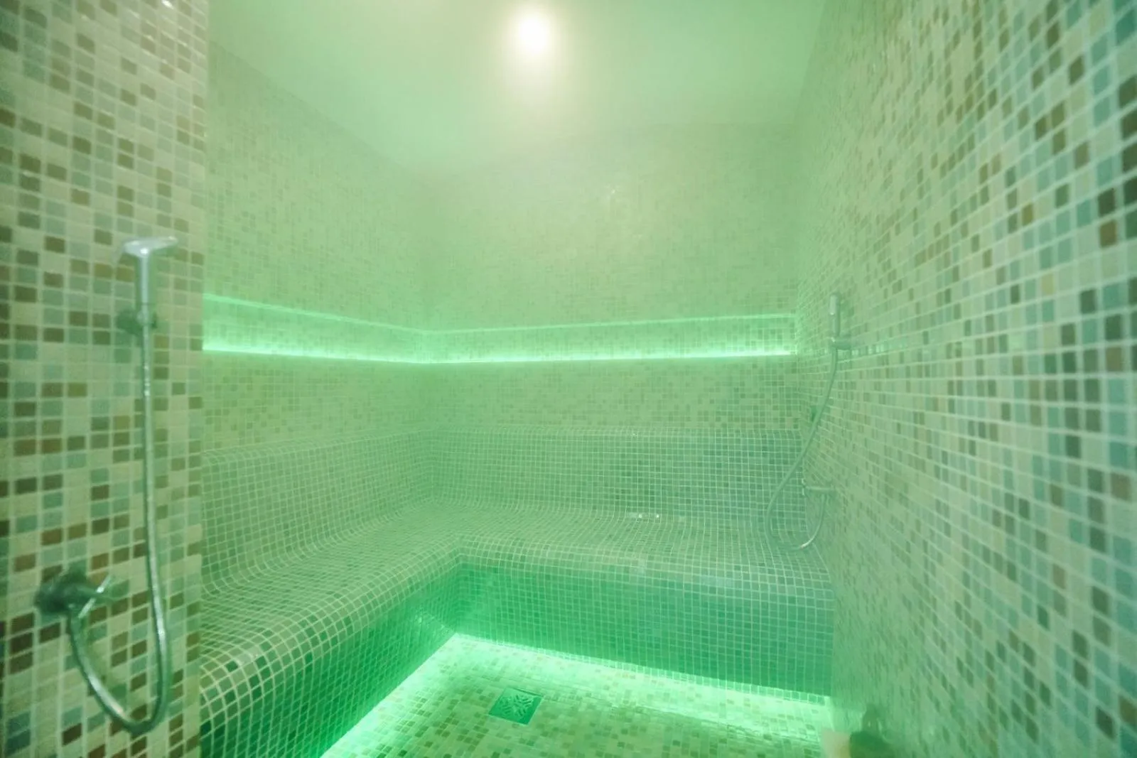 Spa and wellness centre/facilities in Stara Čaršija Hotel & SPA