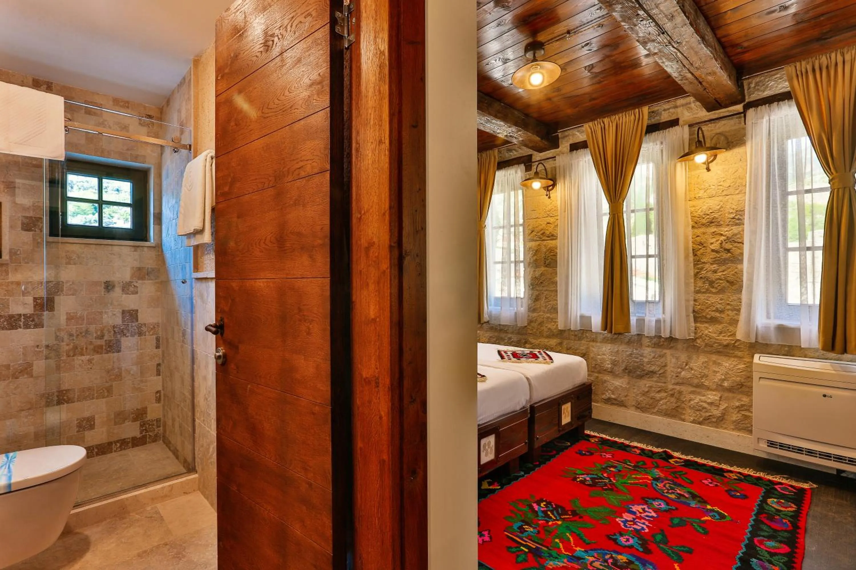 Bathroom, Bed in Stara Čaršija Hotel & SPA