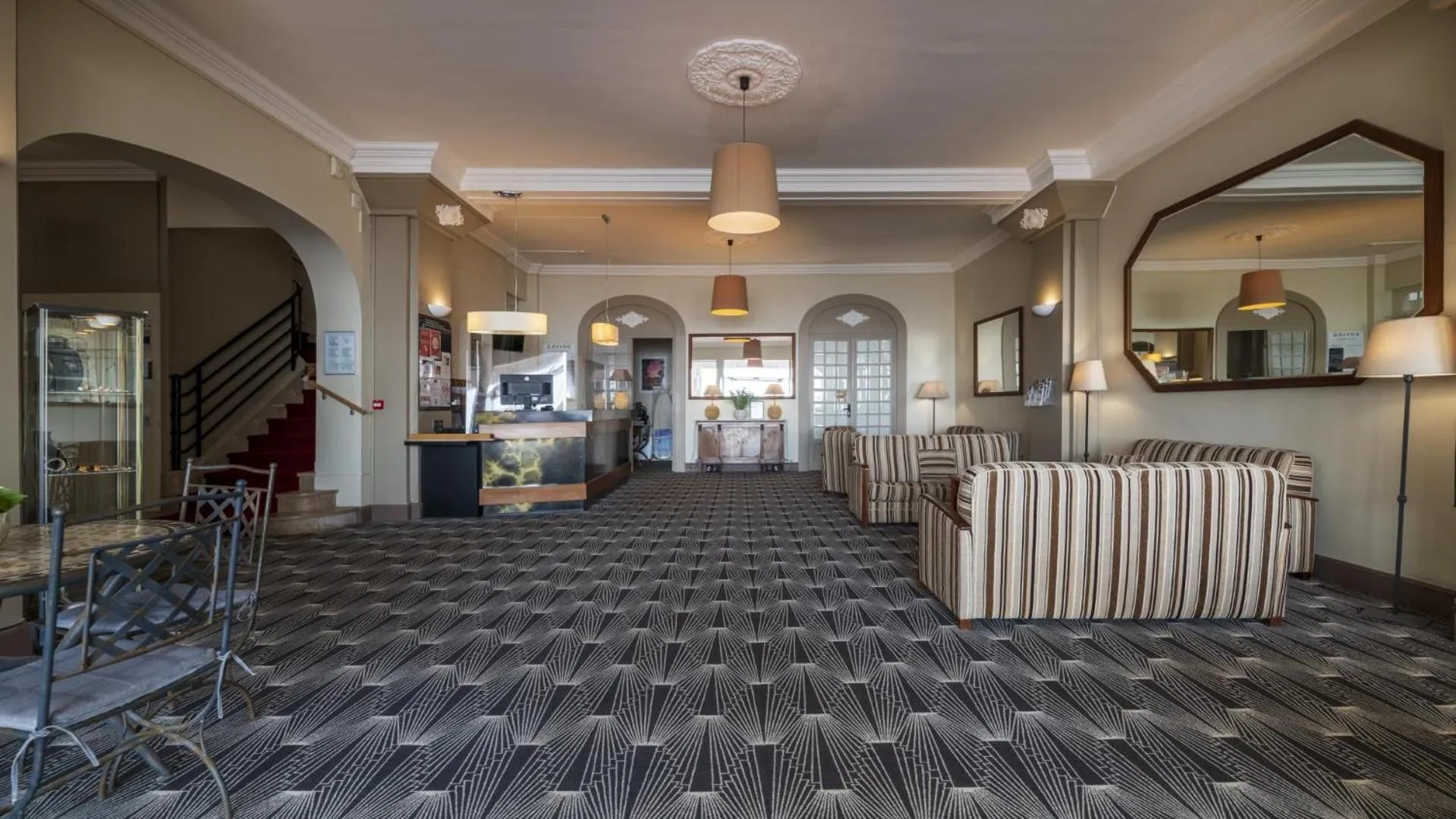 Property building in CERISE Royan - Le Grand Hôtel de la Plage