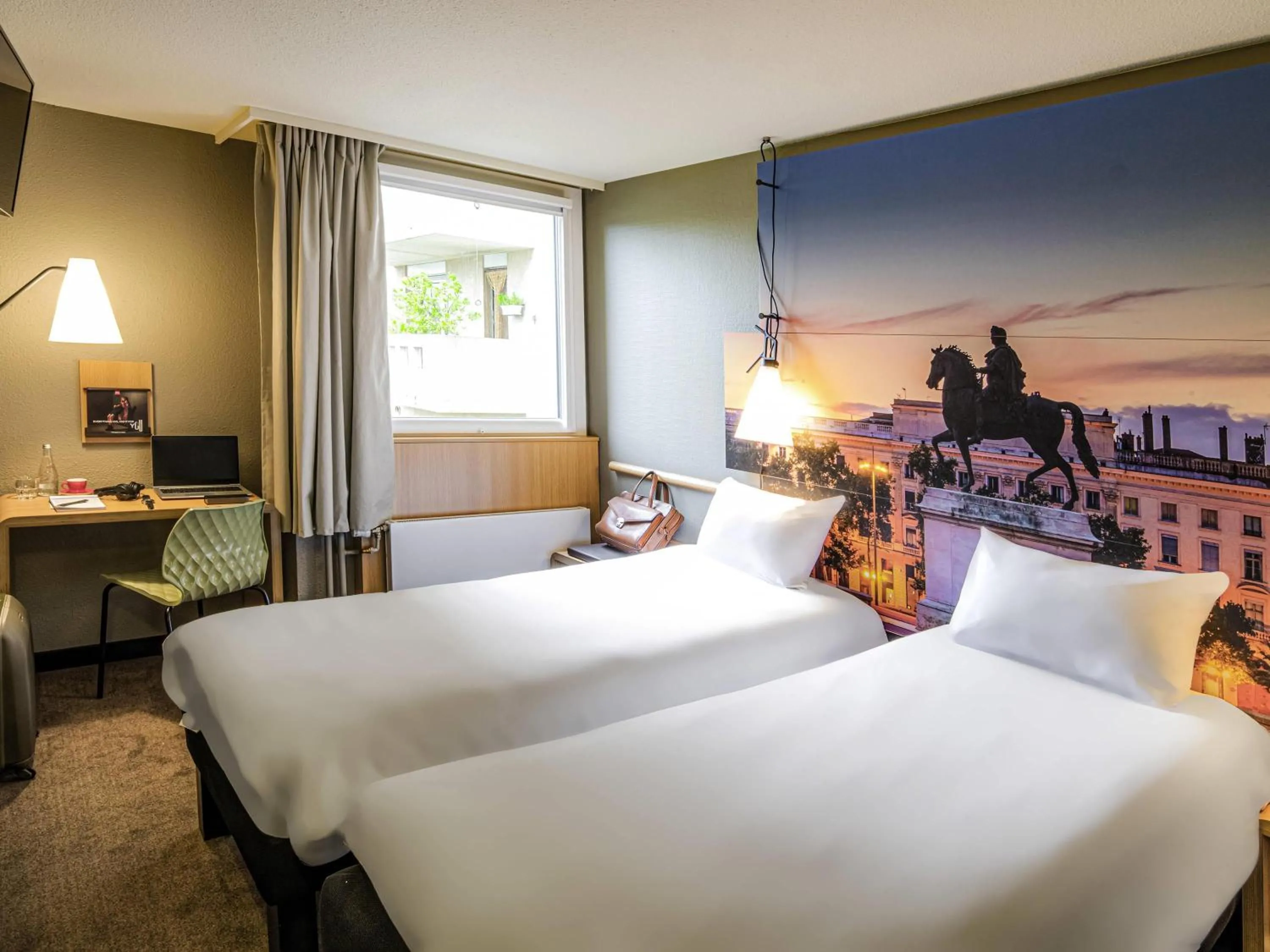 Bedroom, Bed in ibis Lyon Gerland Merieux