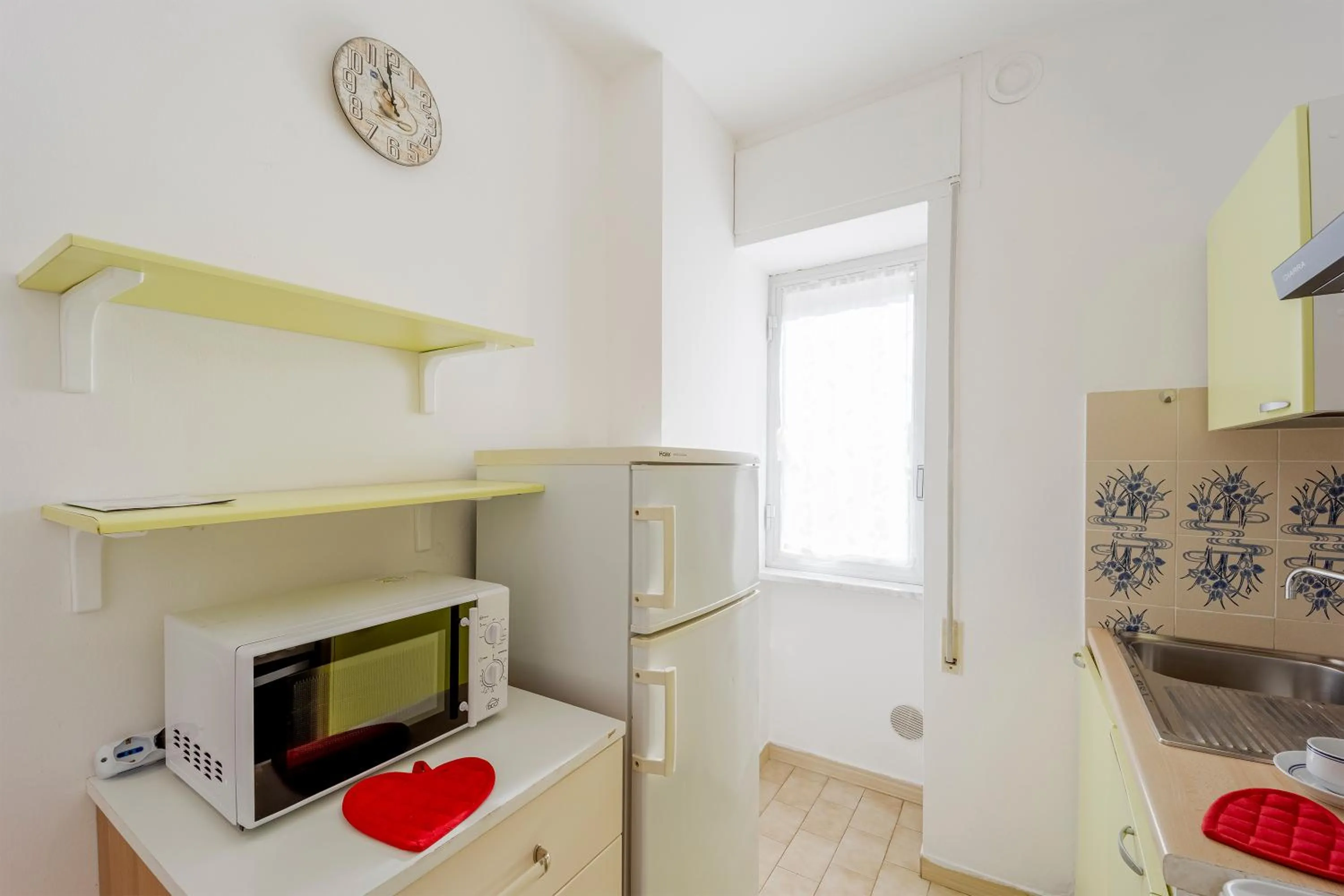 Kitchen or kitchenette in Loano Apartment Pool & Garden