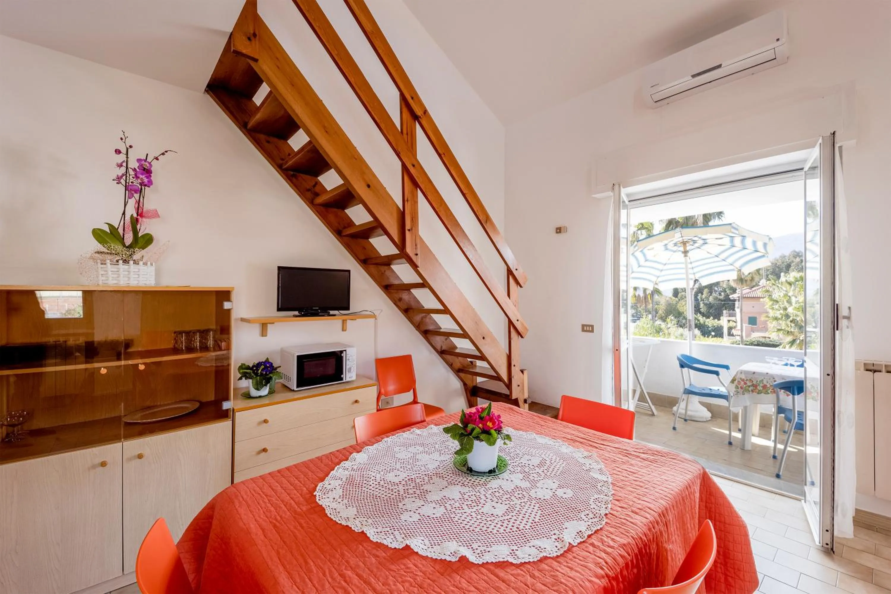 TV and multimedia in Loano Apartment Pool & Garden