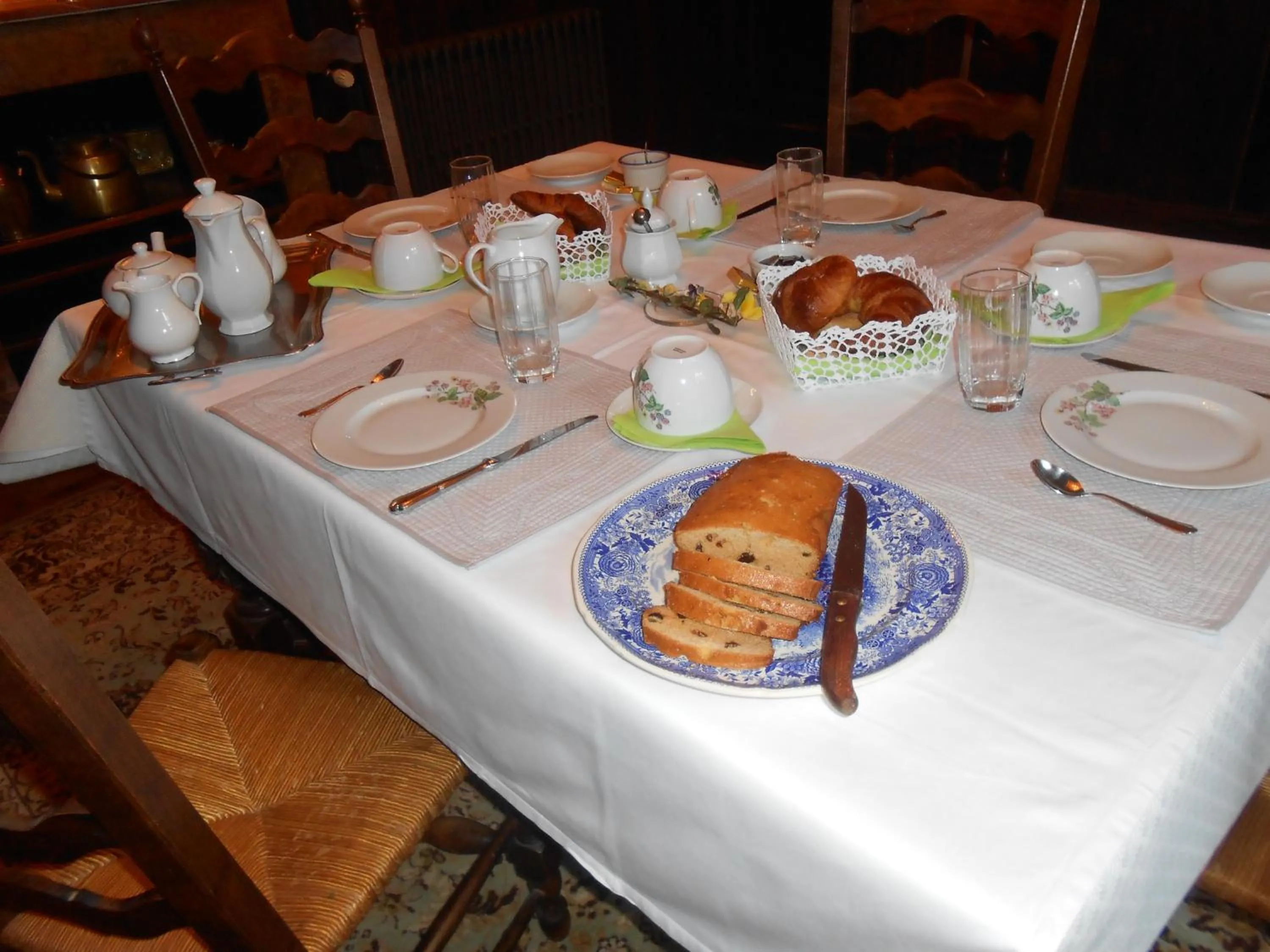 Breakfast in Clos du Bois Brard B&B