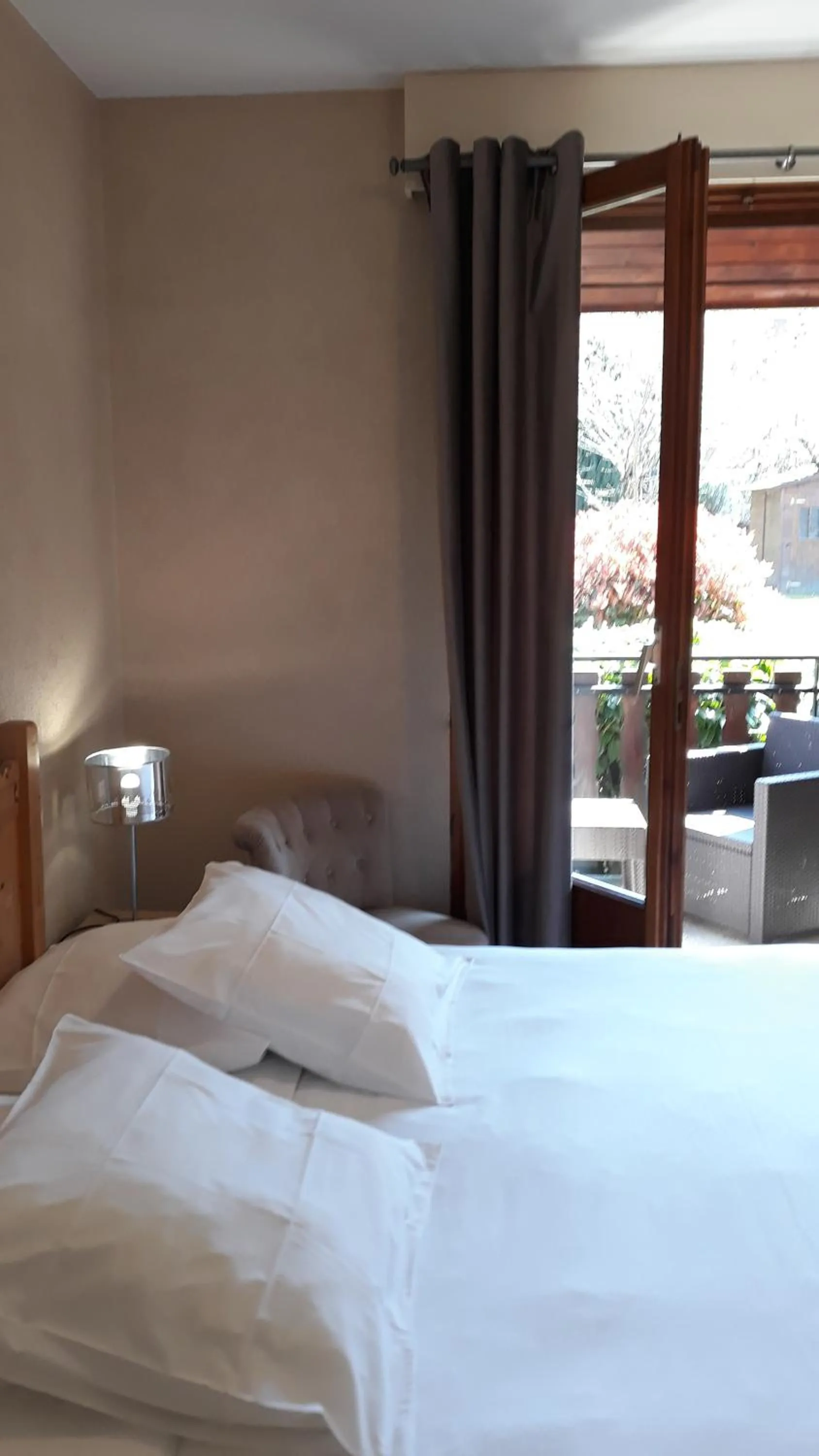 Bed in L'Oasis