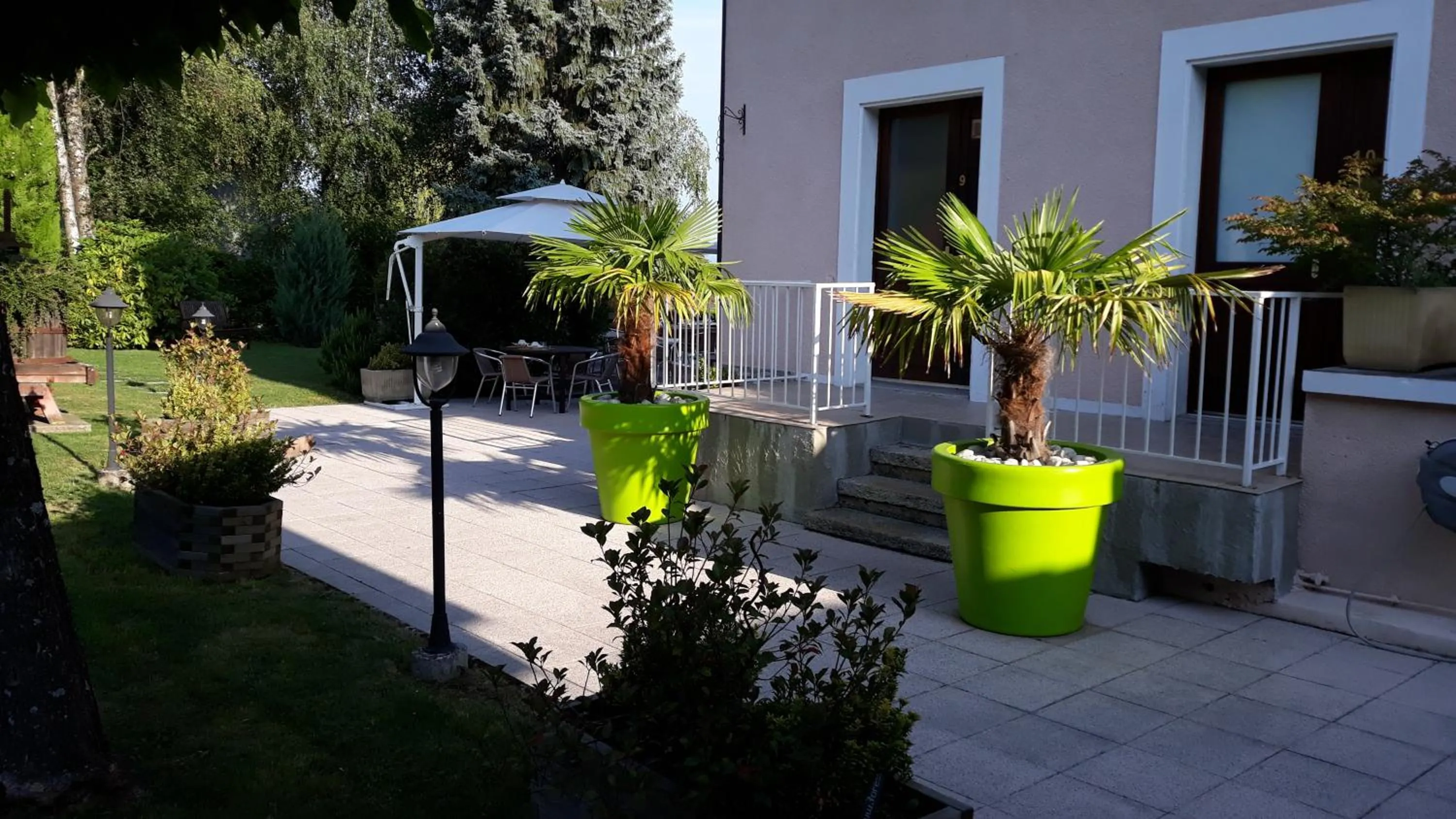 Patio in L'Oasis
