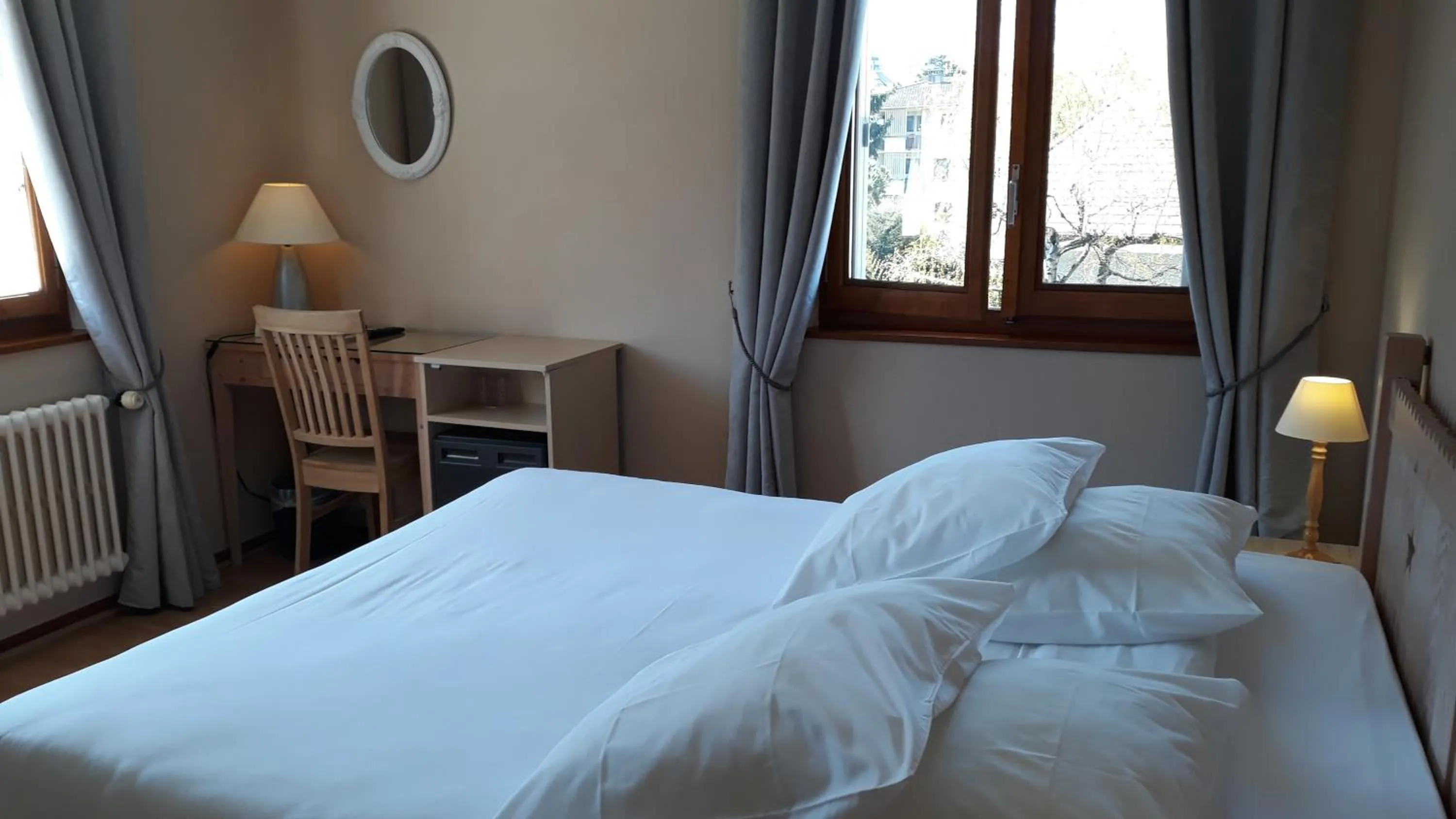 Bed in L'Oasis