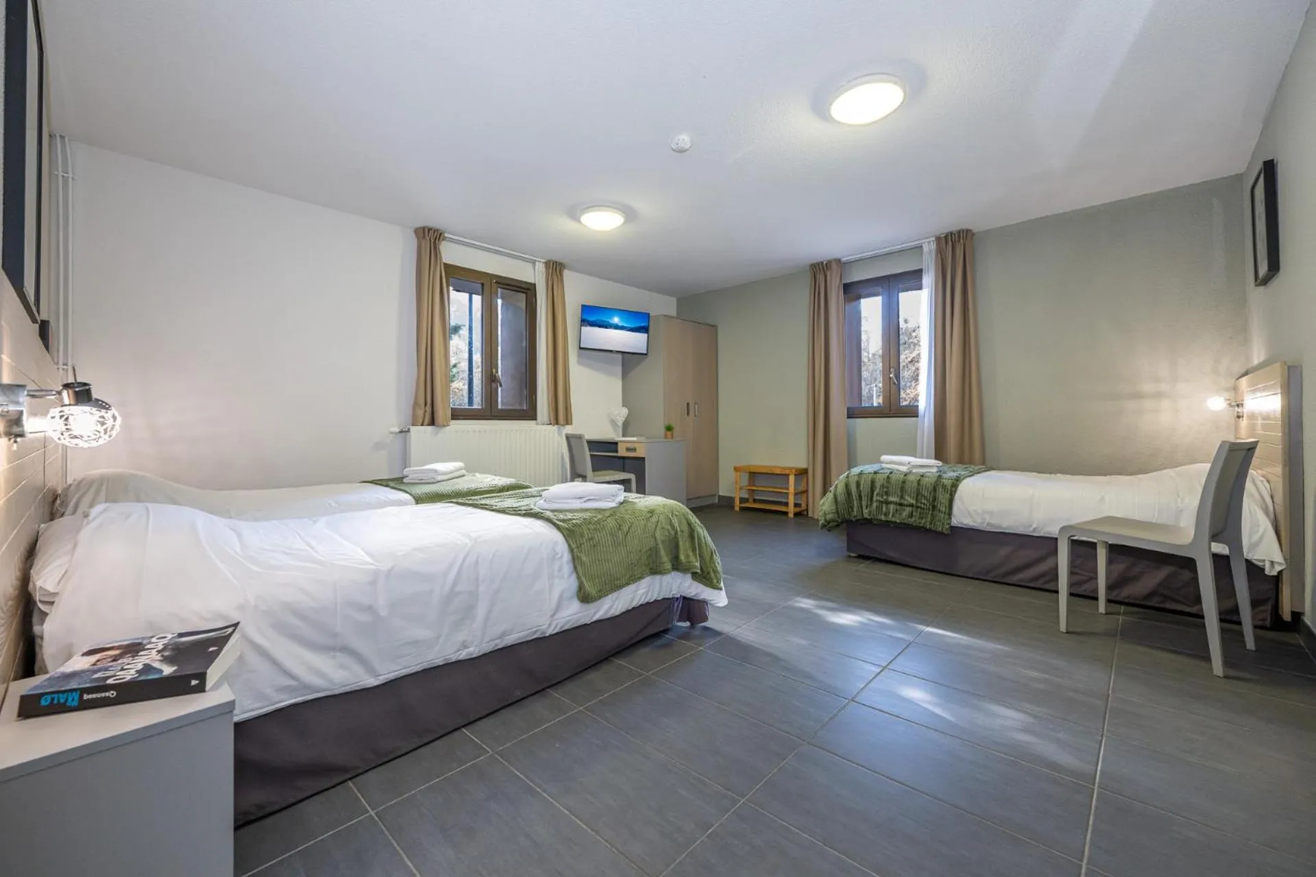 Bedroom, Bed in Auberge de la Gravière