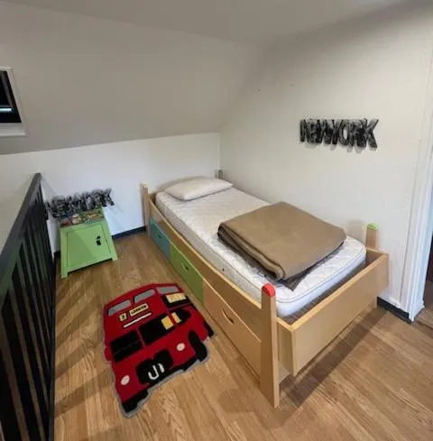 children, Bed in Le Clos De Bourgogne