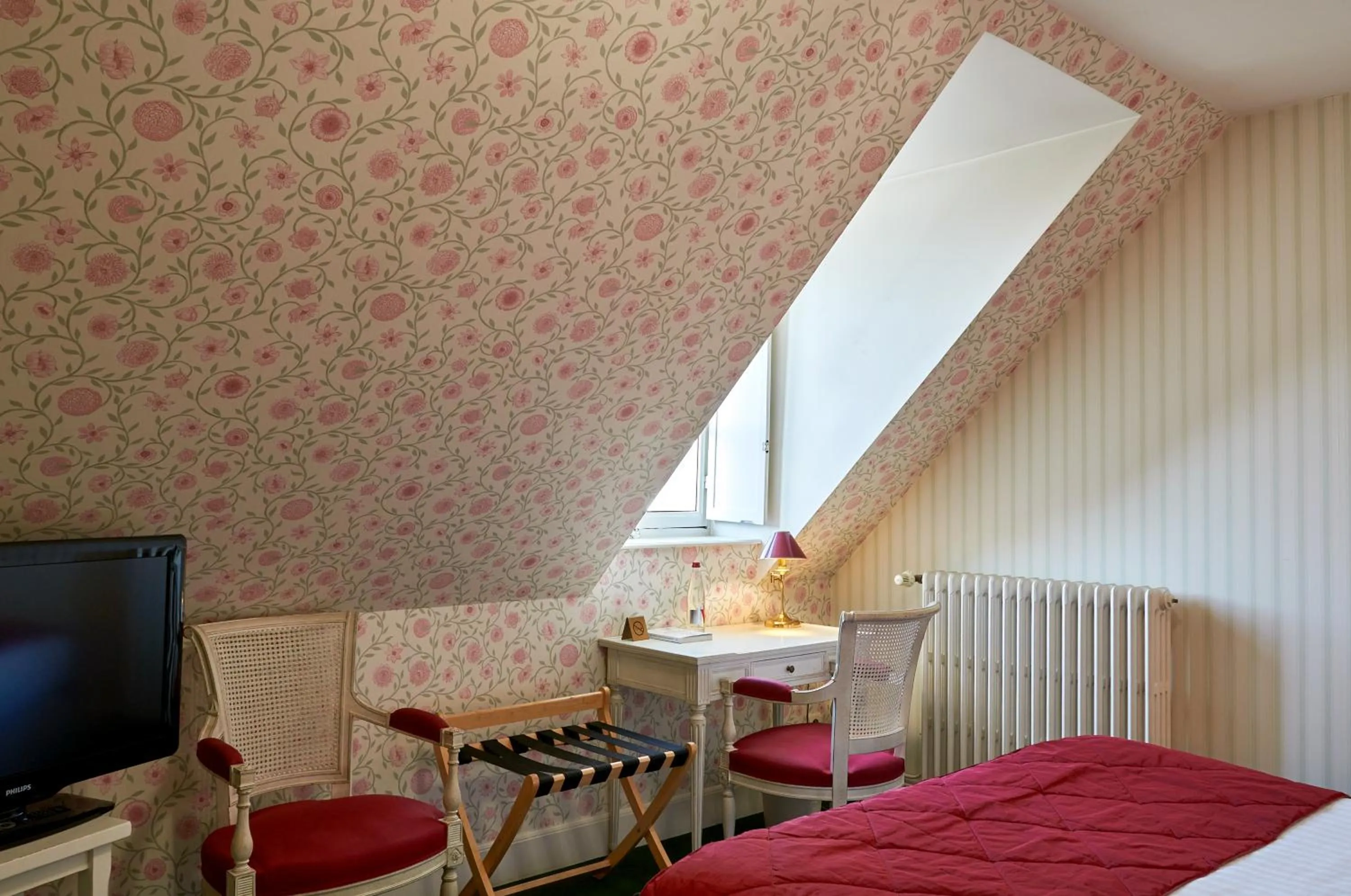 Bed in Le Clos De Bourgogne