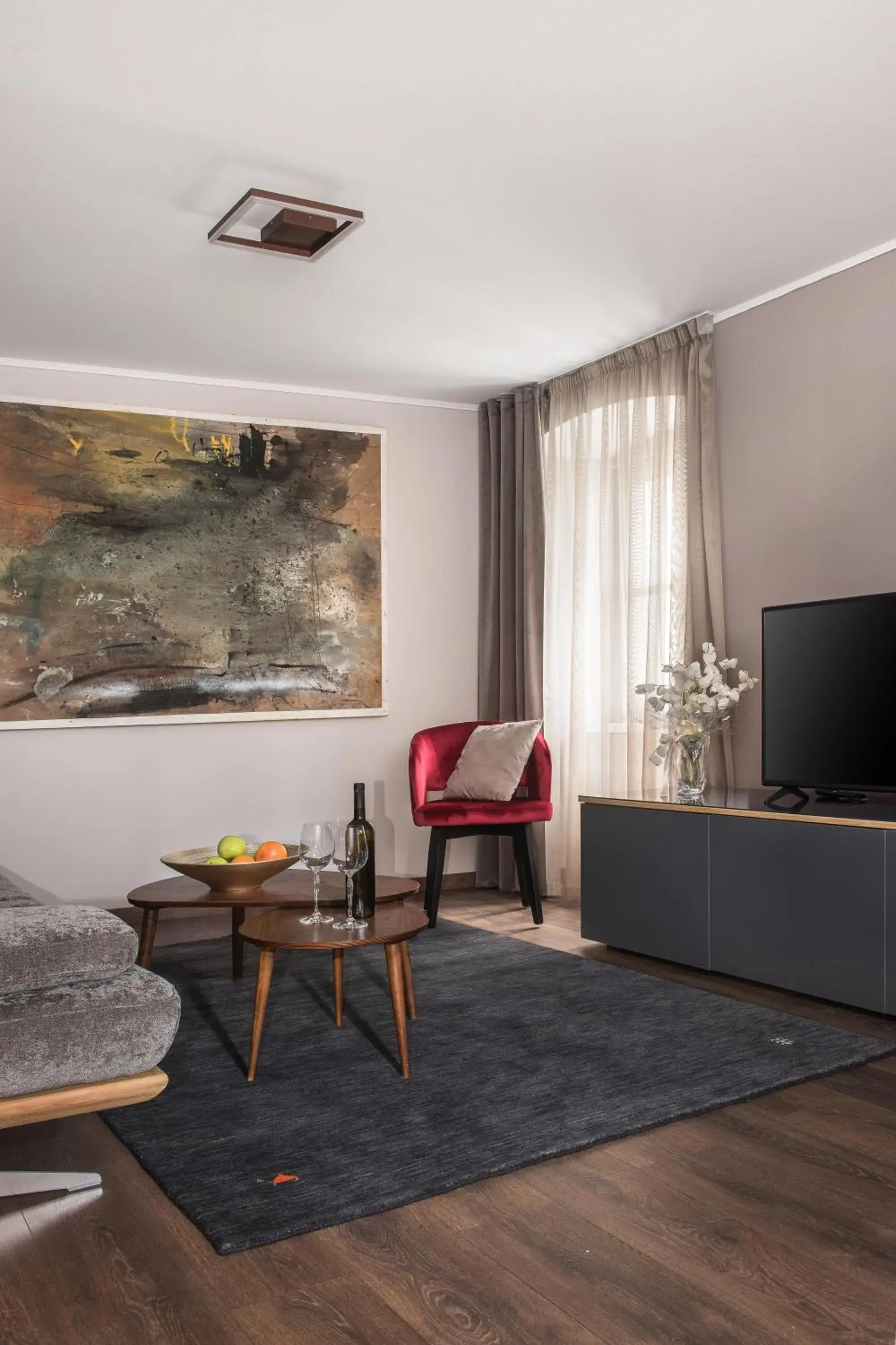 Large comfort room with living room in Boutique Rooms Mirabilis Large comfort room with living room in Boutique Rooms Mirabilis
