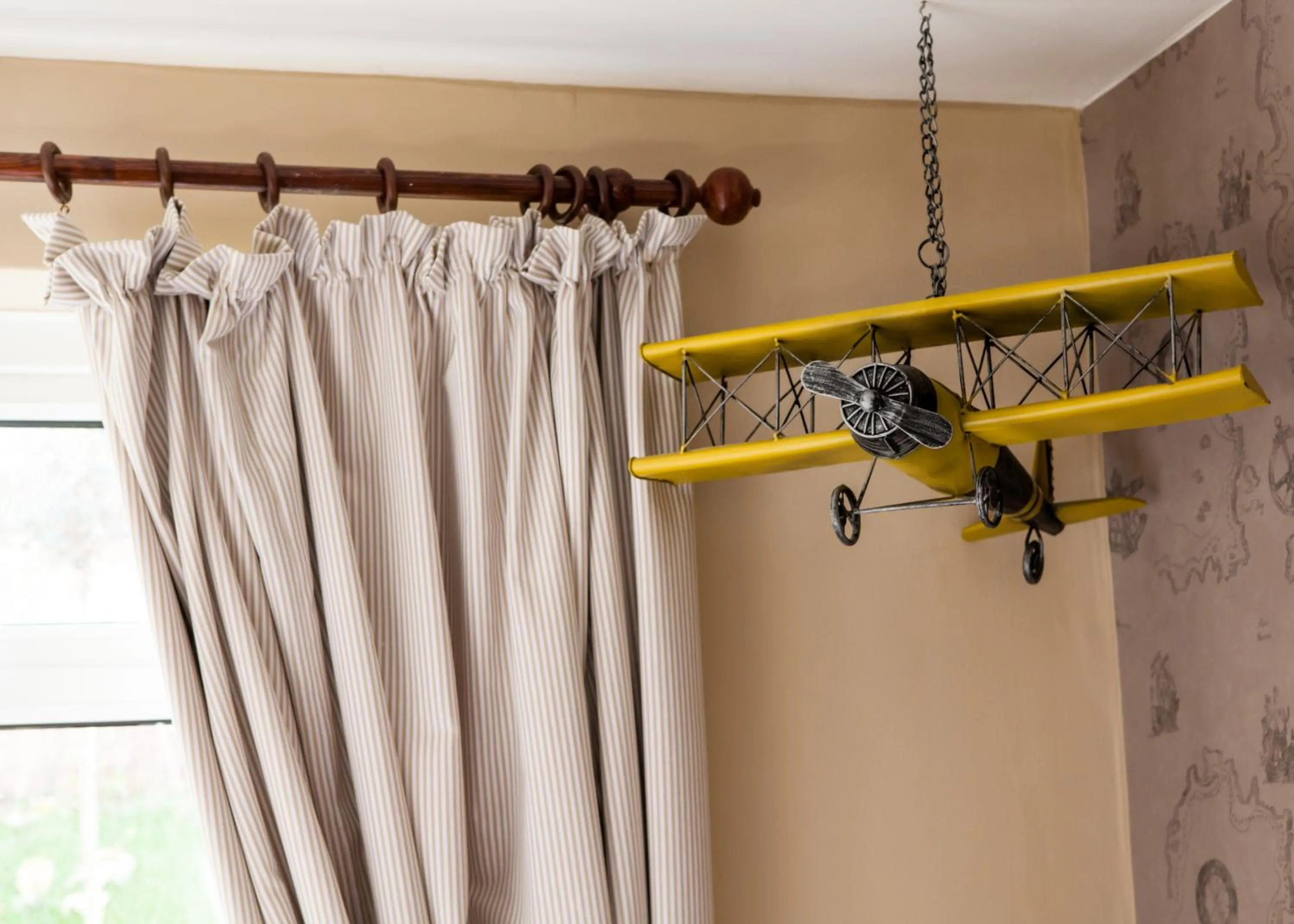 Decorative detail in Limestone Hotel