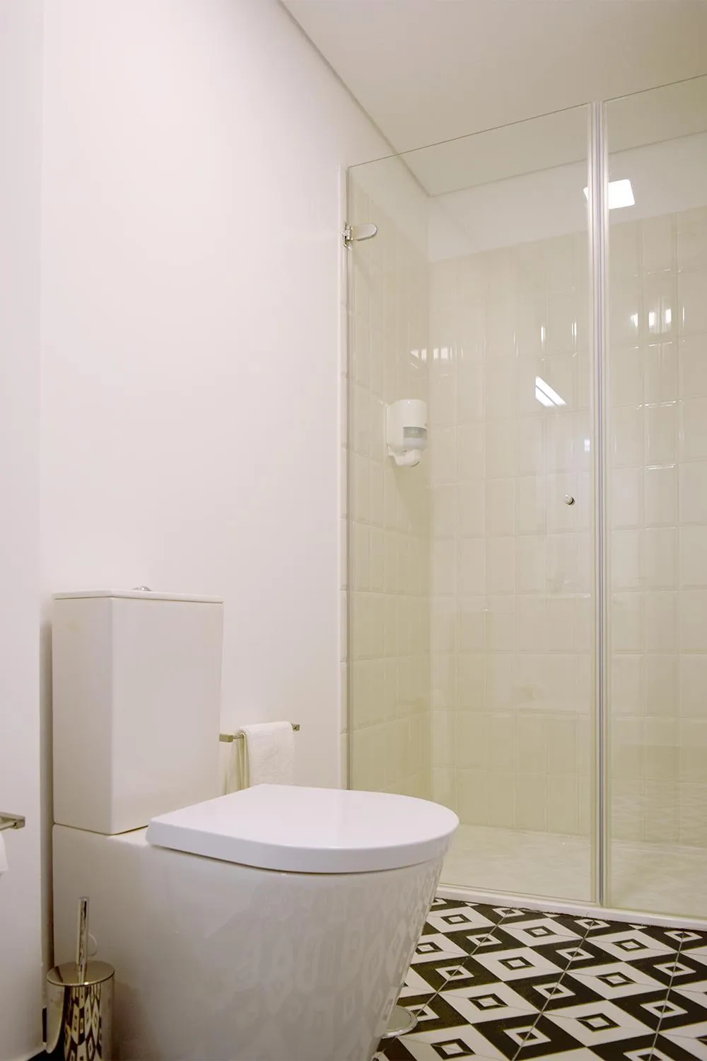 Bathroom in Villa Graça -Hostels and Apartments