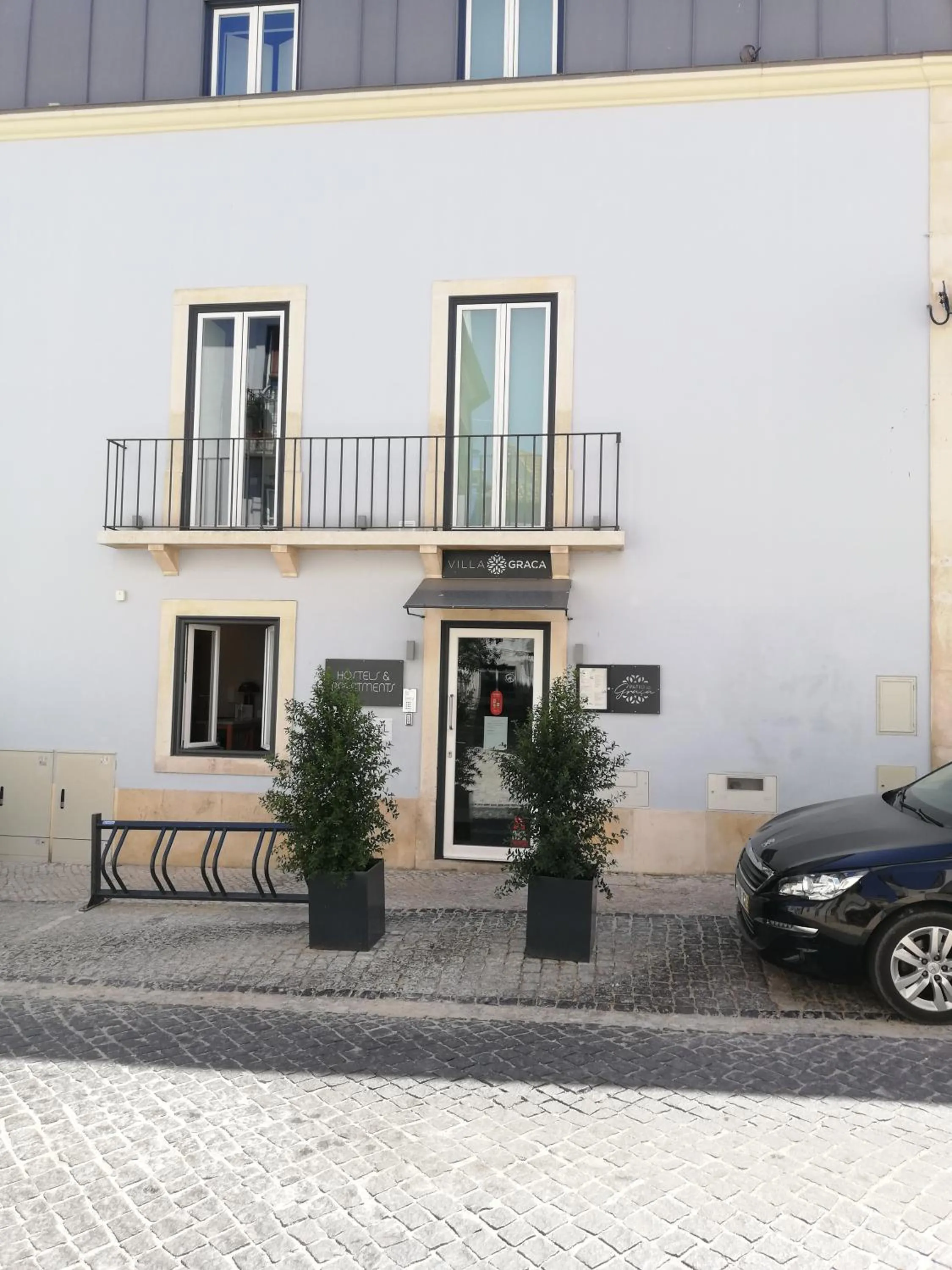 Property building in Villa Graça -Hostels and Apartments