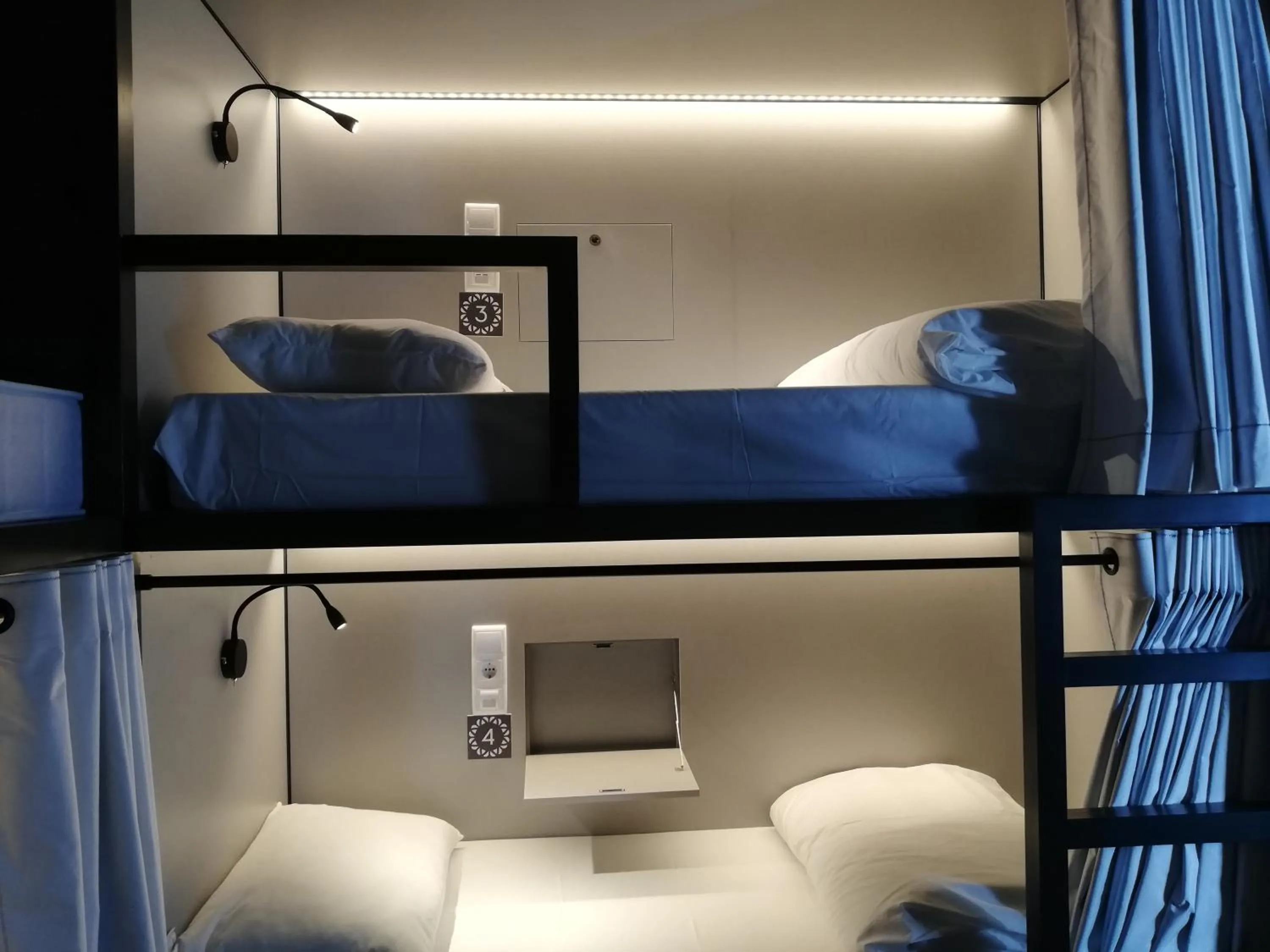 bunk bed, Bed in Villa Graça -Hostels and Apartments