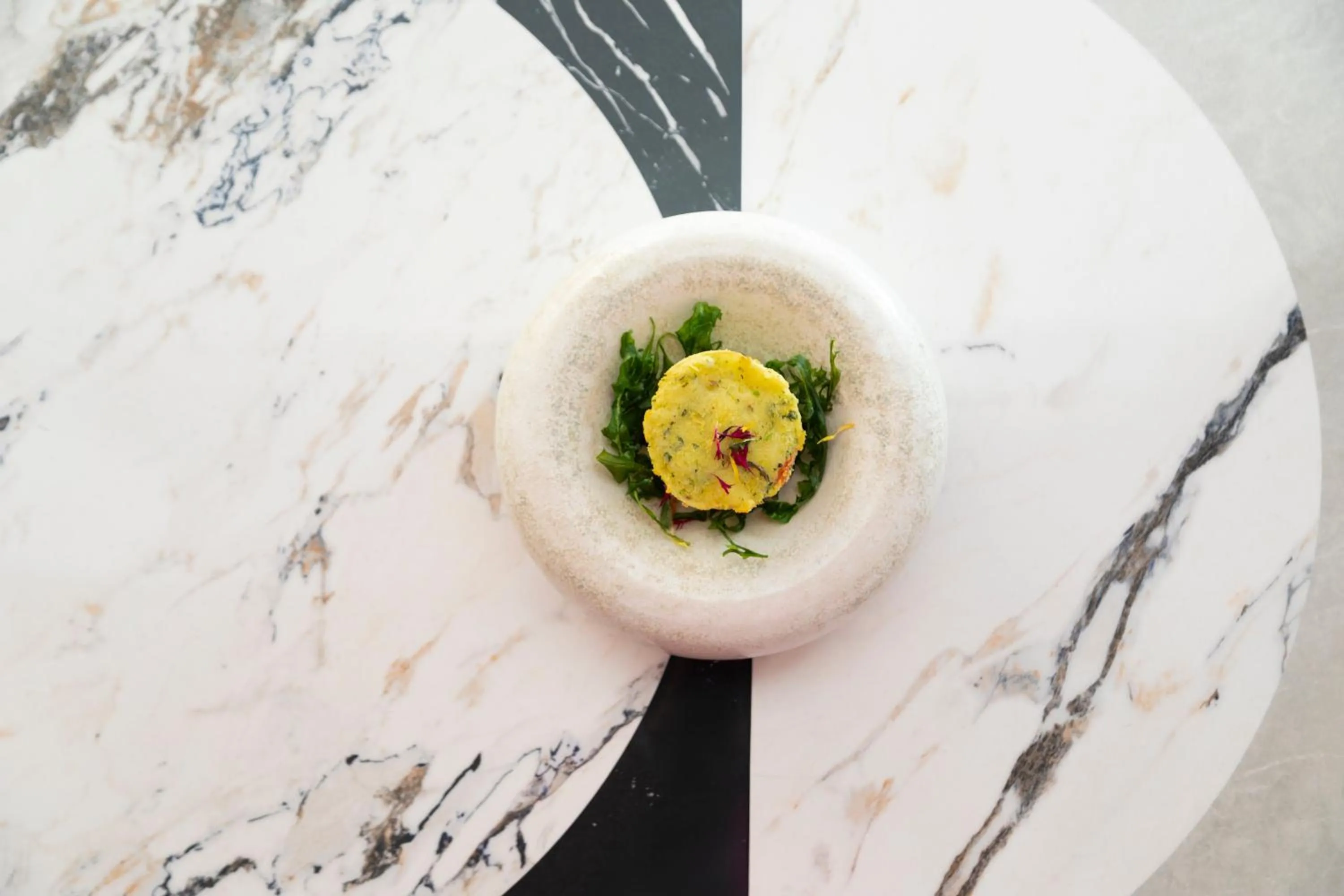 Restaurant/places to eat in Midenza Seaside & Nature Retreat