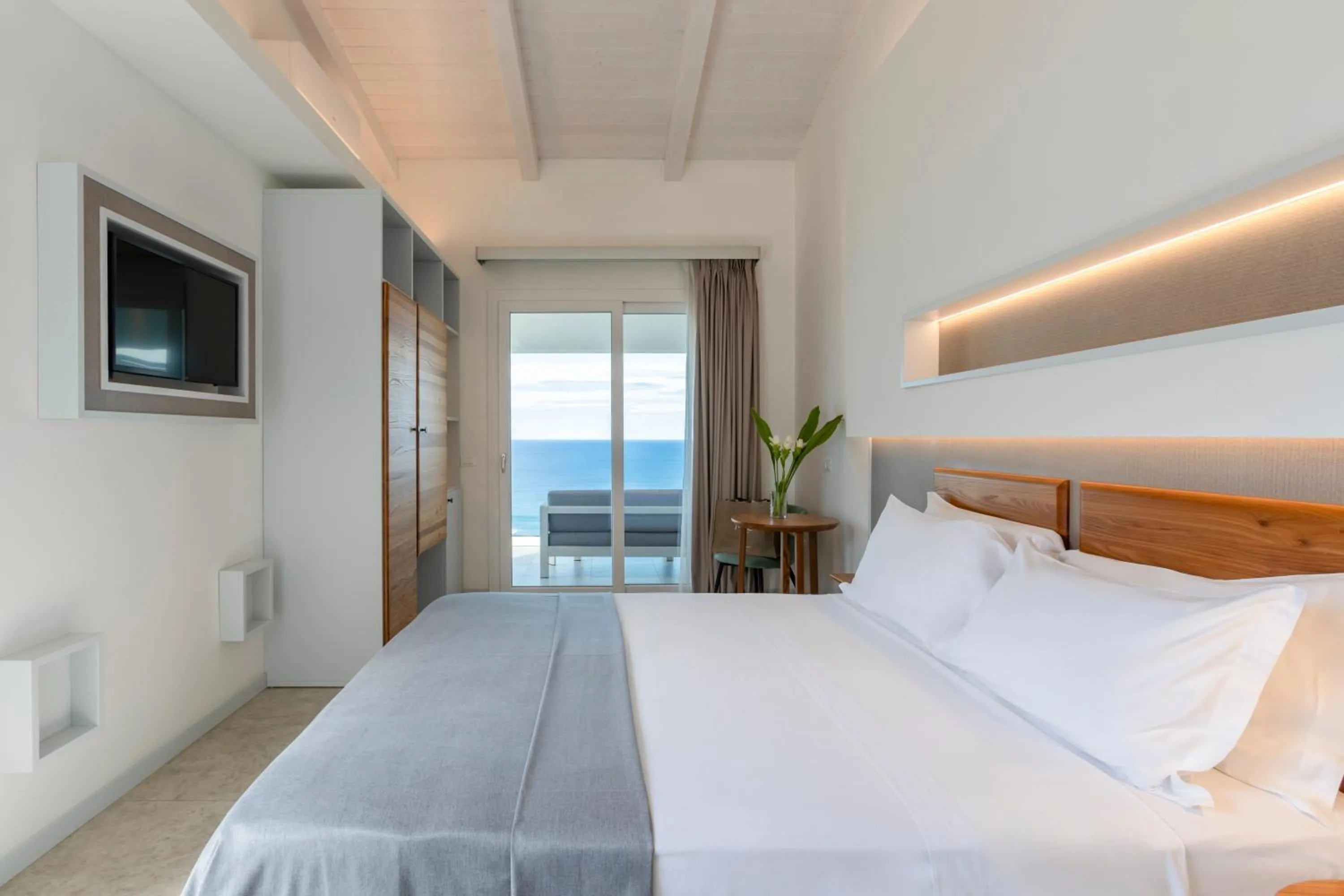Bedroom, Bed in Midenza Seaside & Nature Retreat