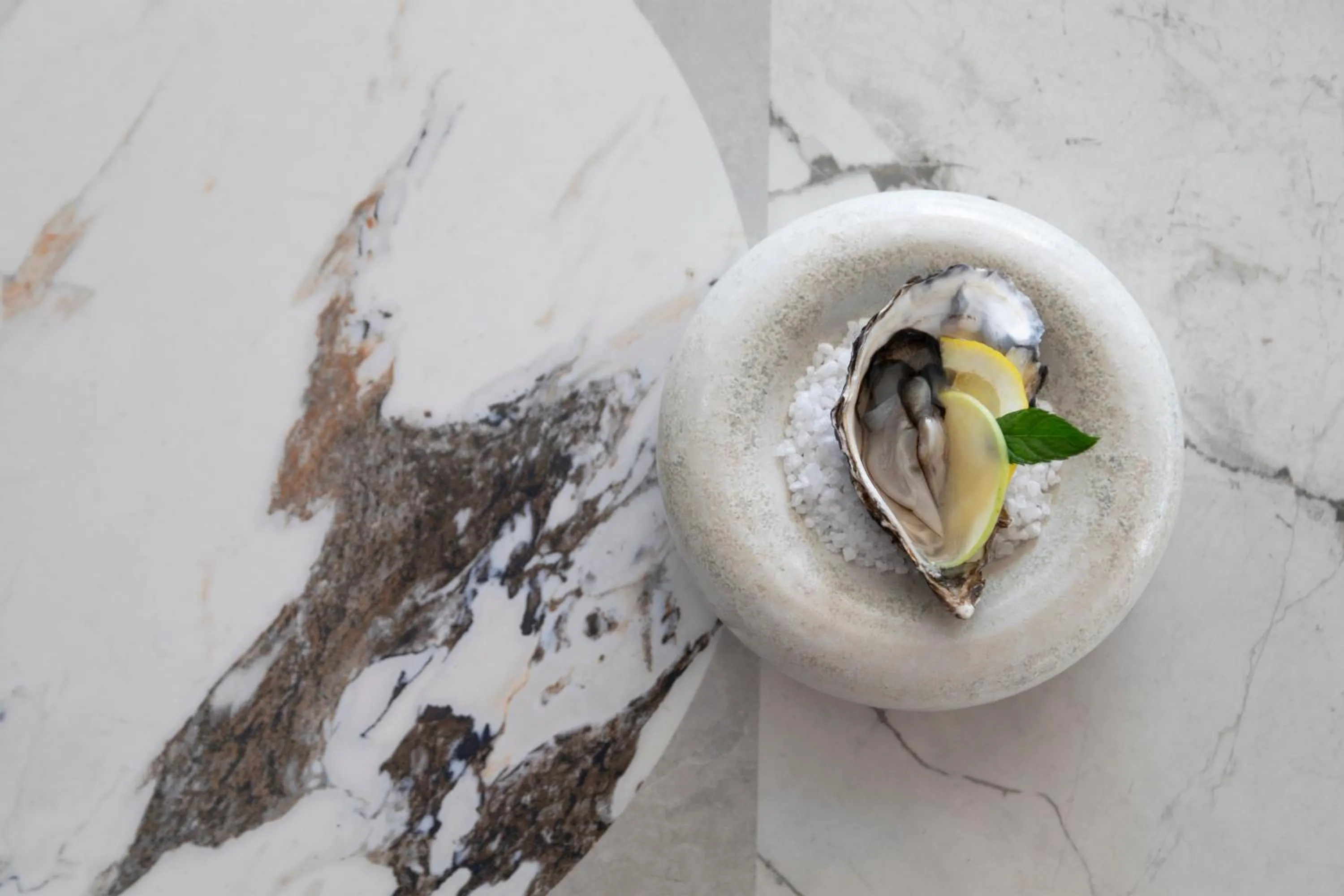 Restaurant/places to eat in Midenza Seaside & Nature Retreat