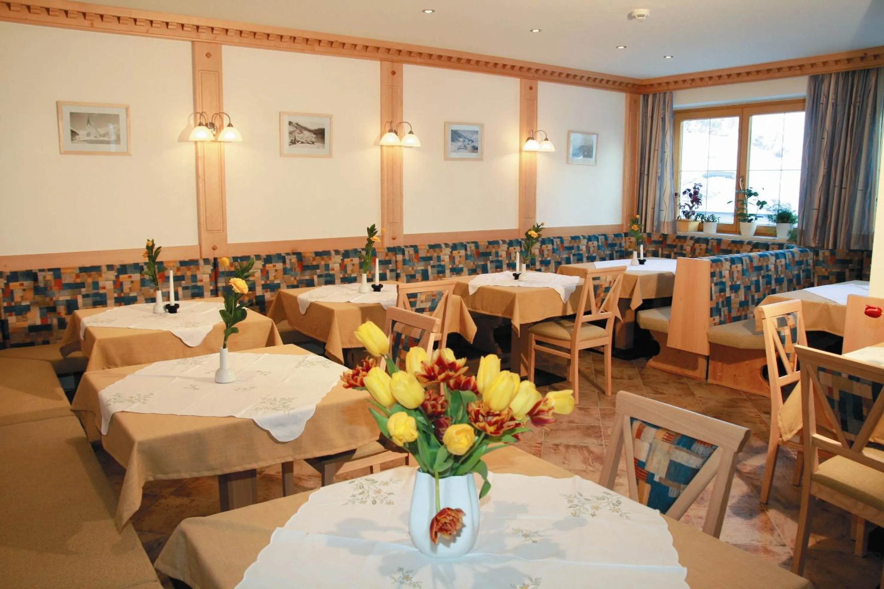 Restaurant/places to eat in Haus Bergkristall