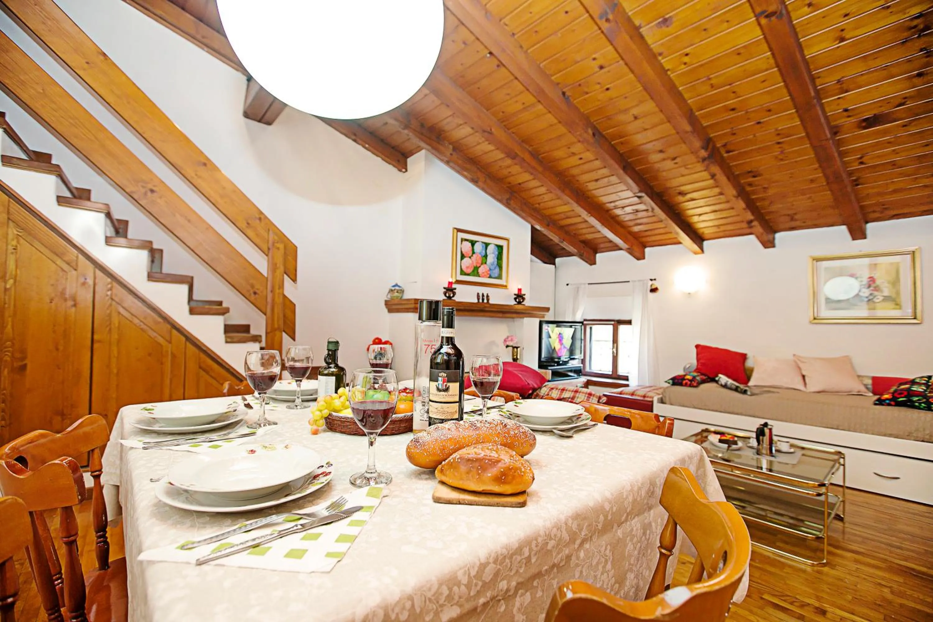 Dining area in Residenza Rocca del Lago 2 - Happy Rentals