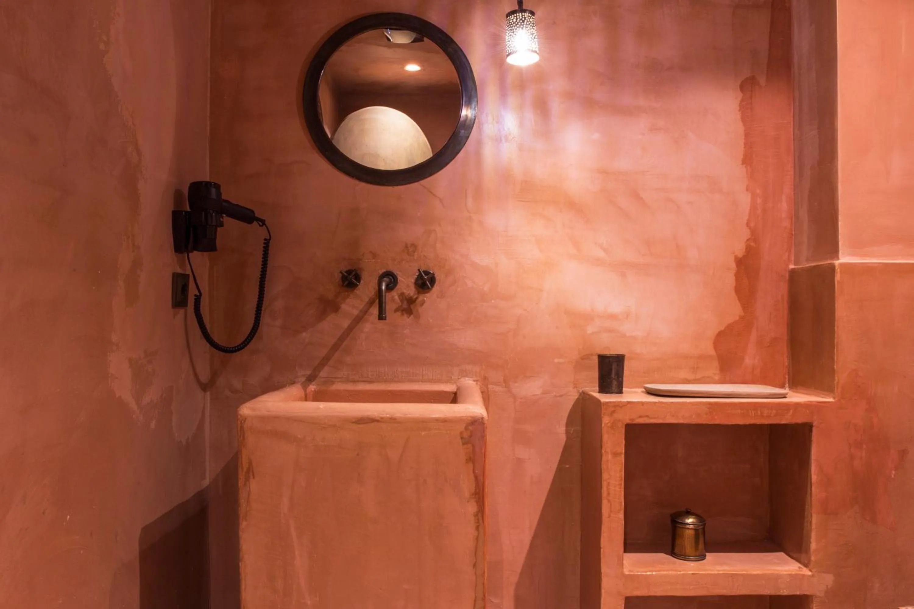 Toilet in Life Gallery Hotel & Spa