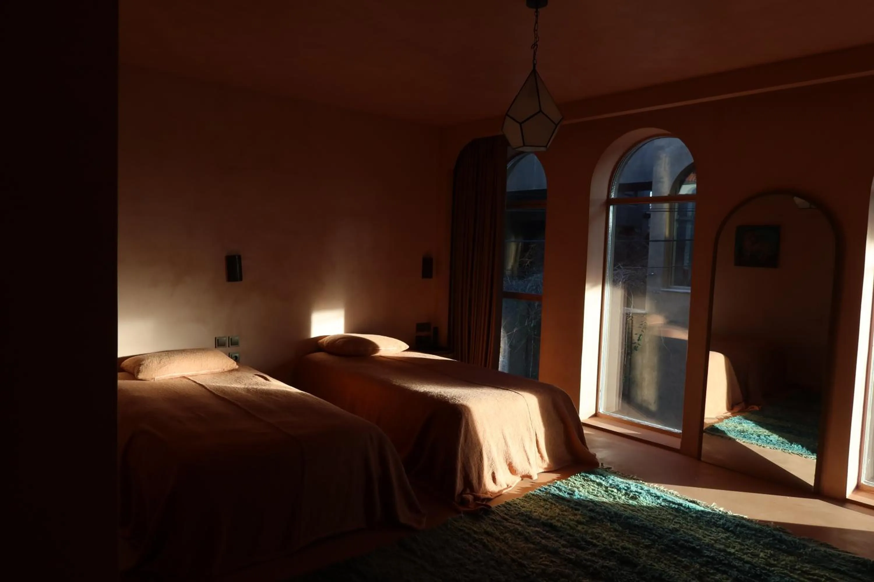 Bed in Life Gallery Hotel & Spa