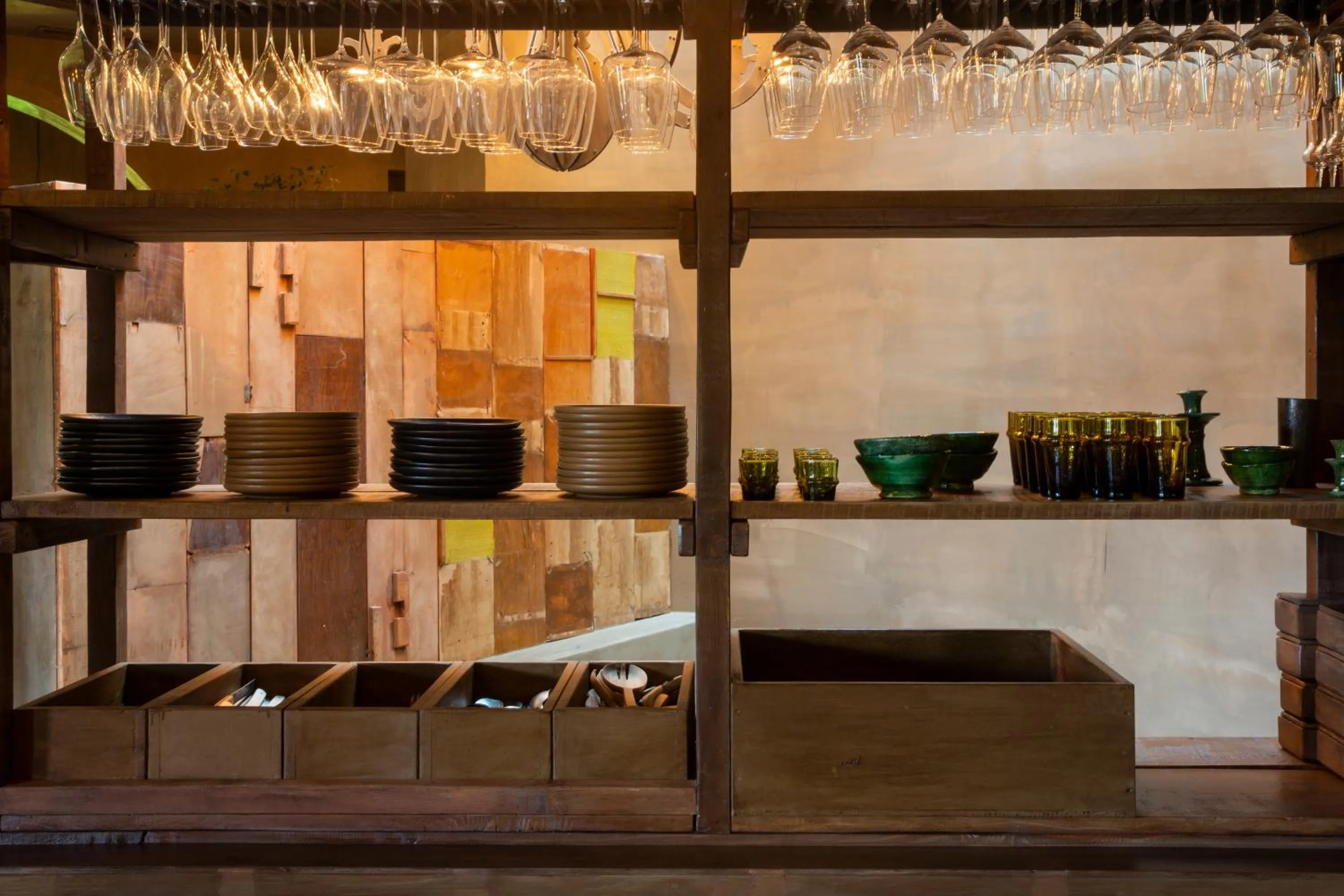 Food and drinks in Life Gallery Hotel & Spa