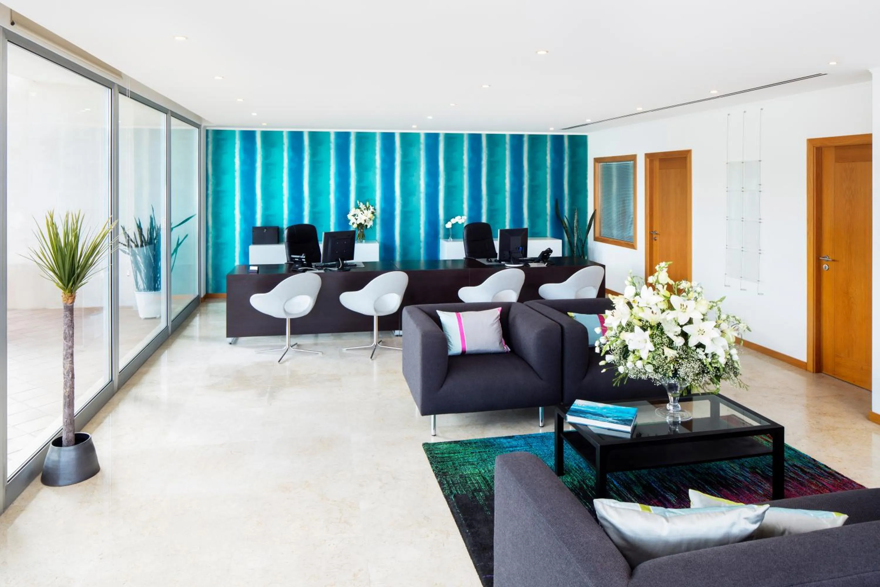 Lobby or reception in The Beachfront - Praia D'El Rey Golf & Beach Resort
