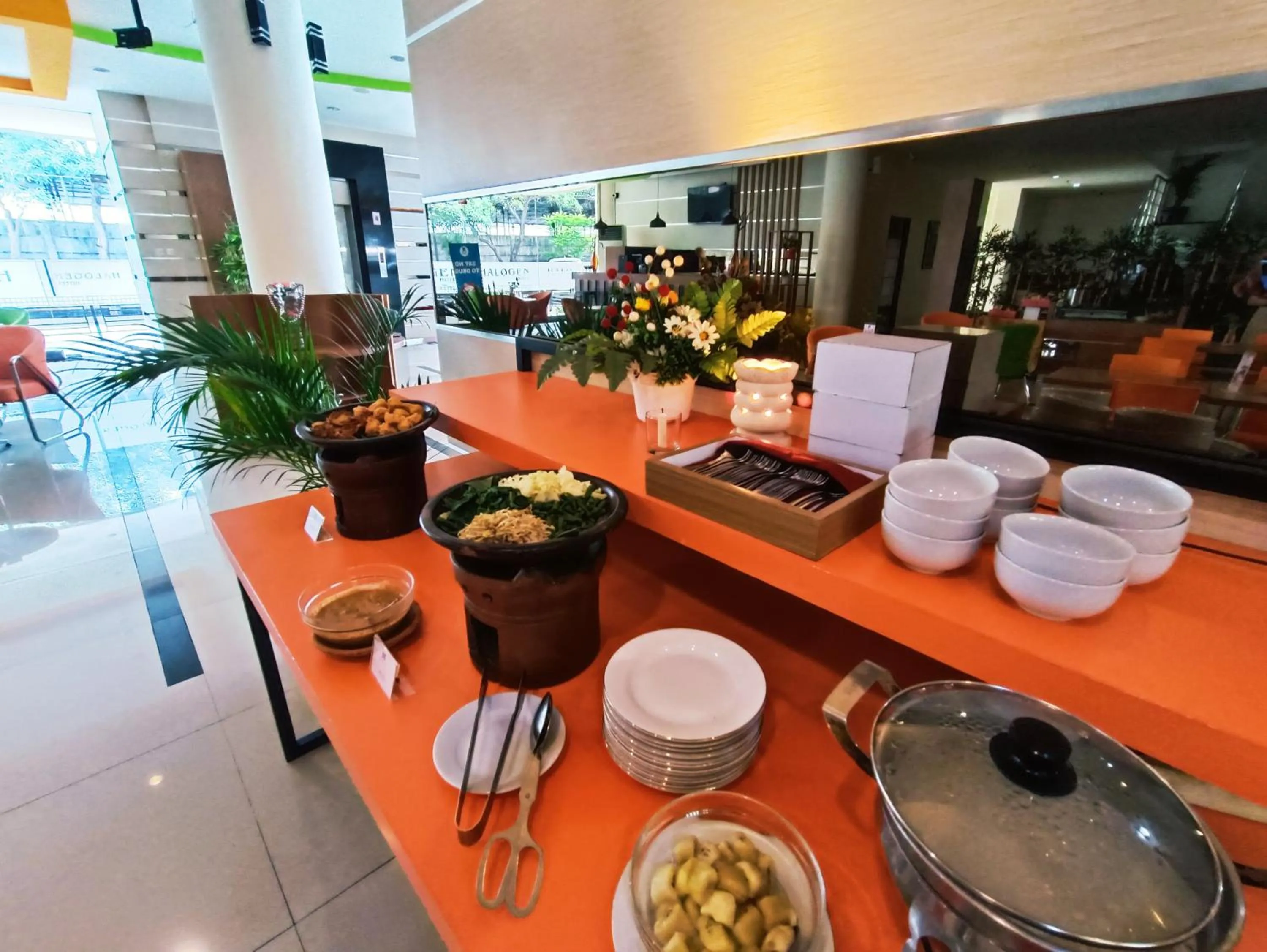 Halogen Hotel Airport Surabaya