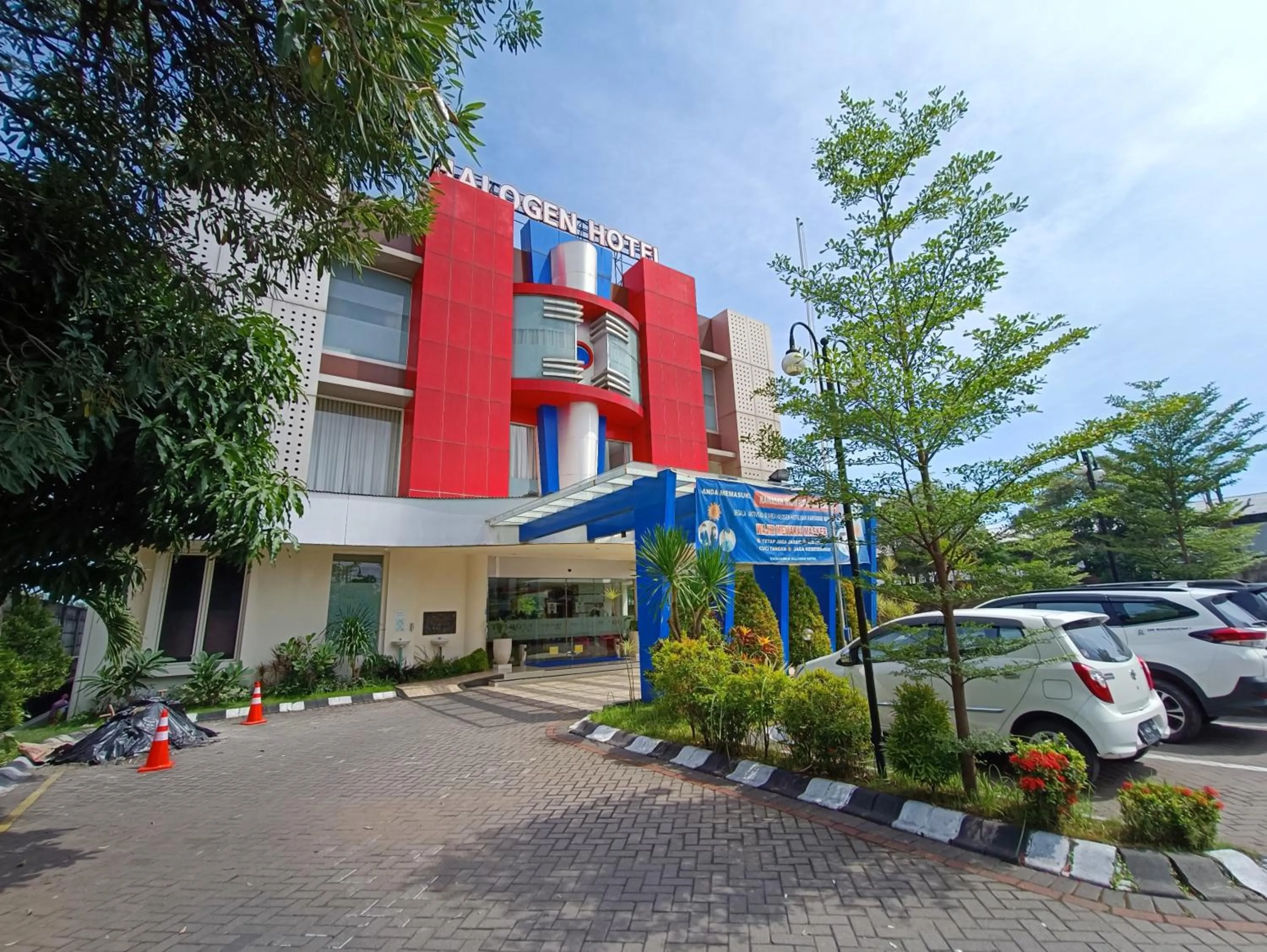 Halogen Hotel Airport Surabaya