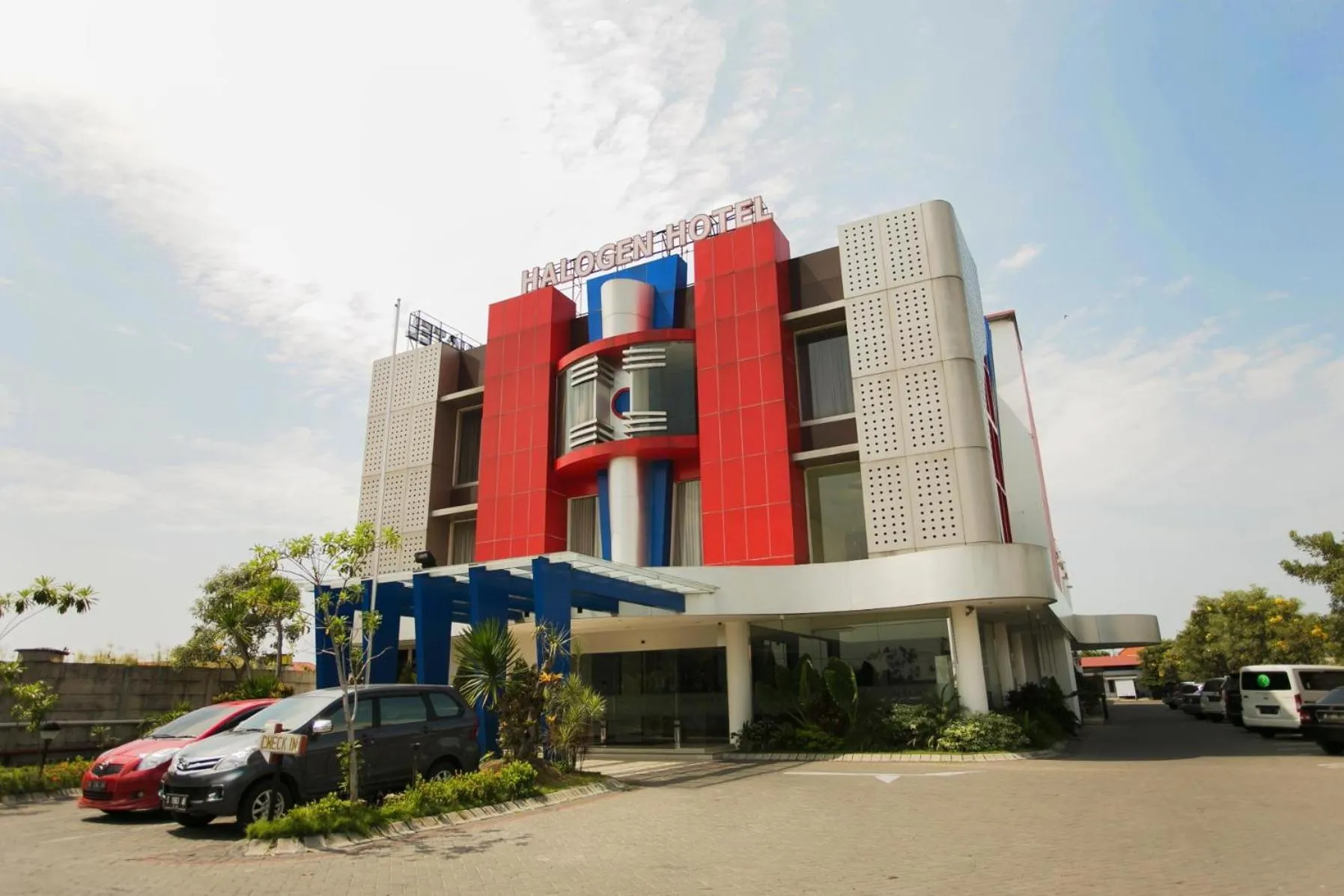 Property building in Halogen Hotel Airport Surabaya