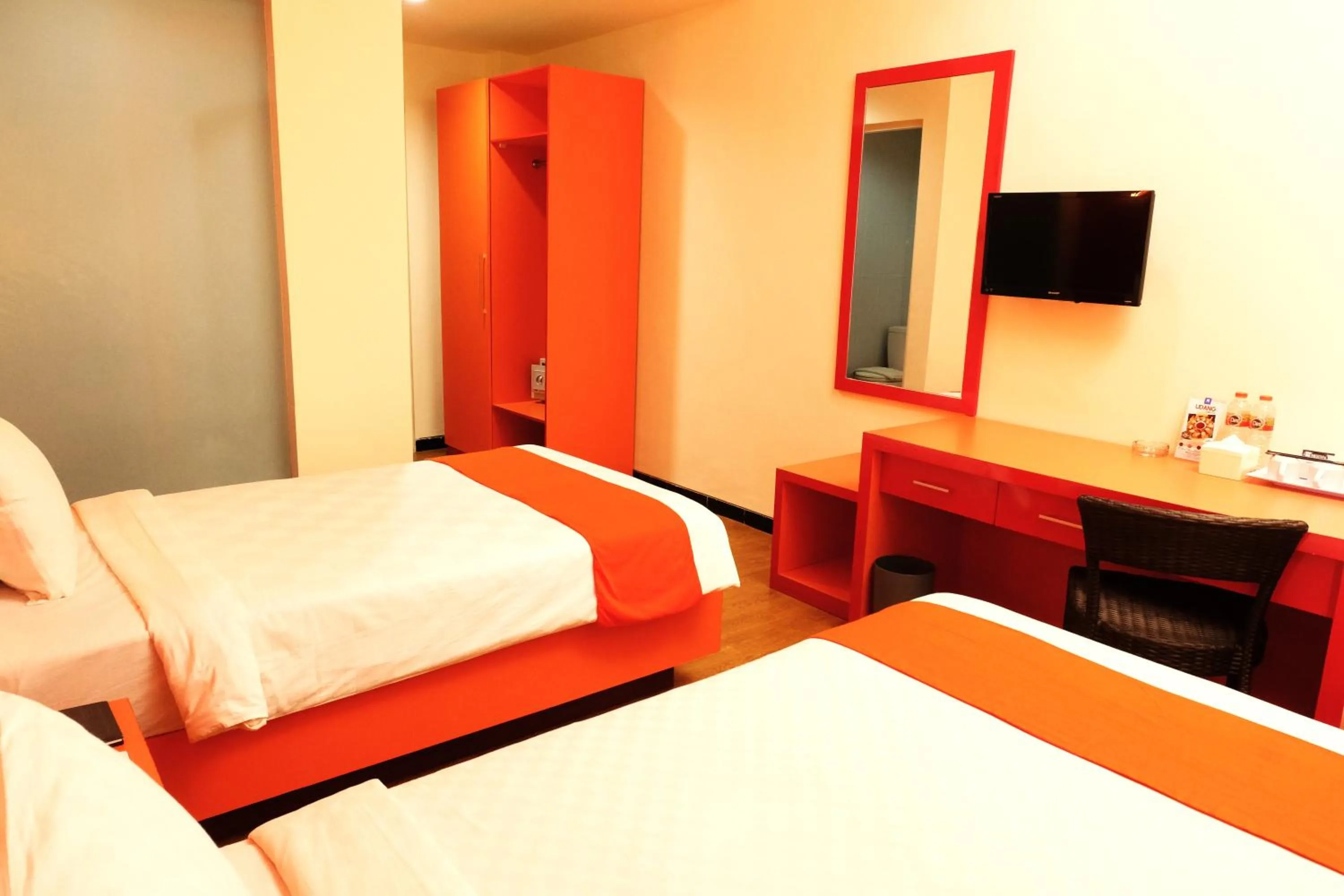 Bed in Halogen Hotel Airport Surabaya