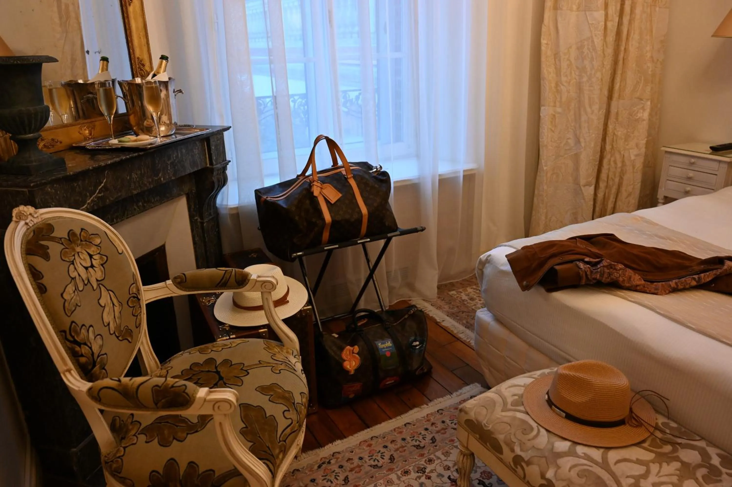 Bedroom, Bed in Hôtel La Villa Eugene