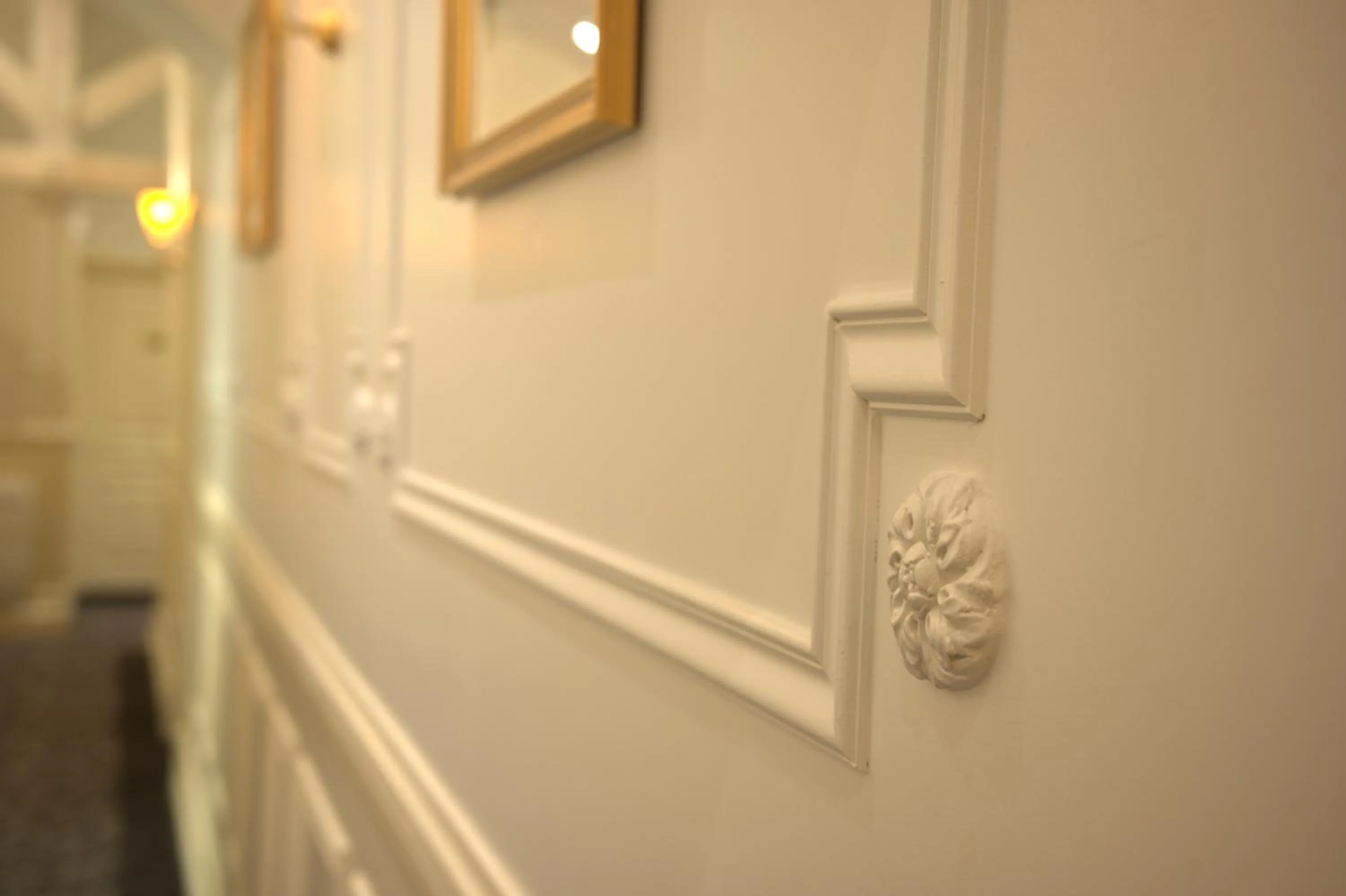 Property building in Hôtel La Villa Eugene