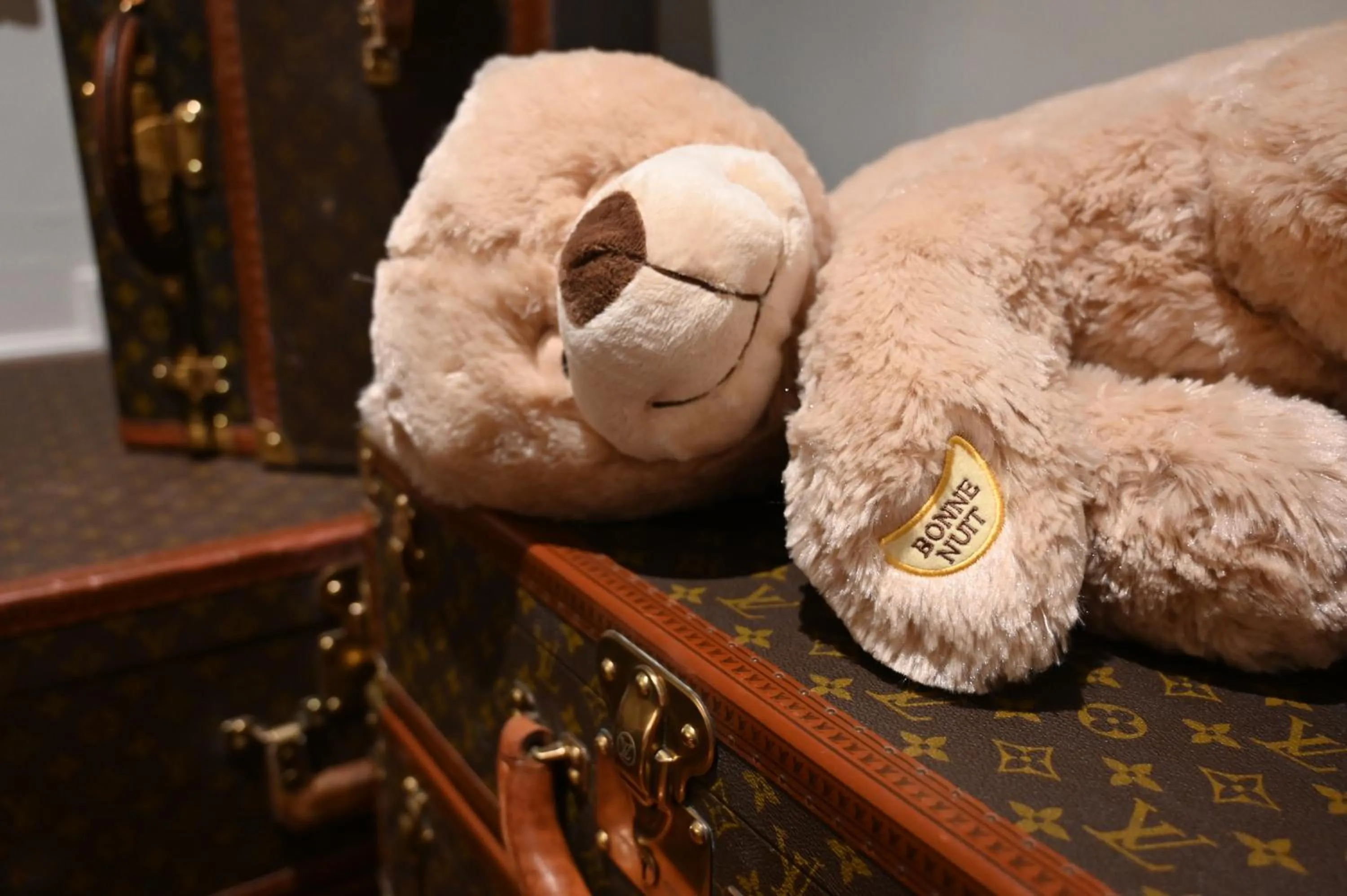 Property building in Hôtel La Villa Eugene