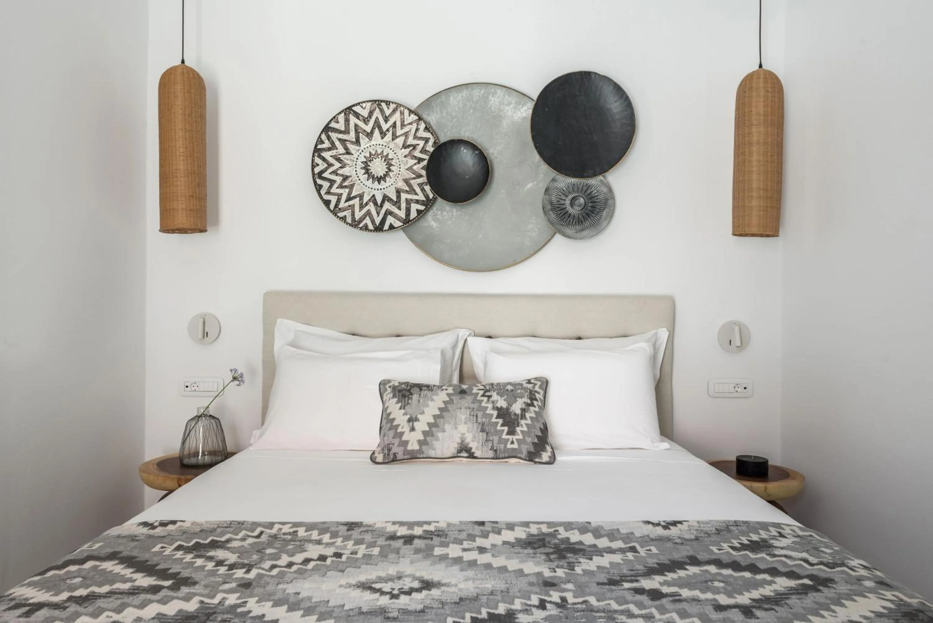 Property building, Bed in Virtu Suites