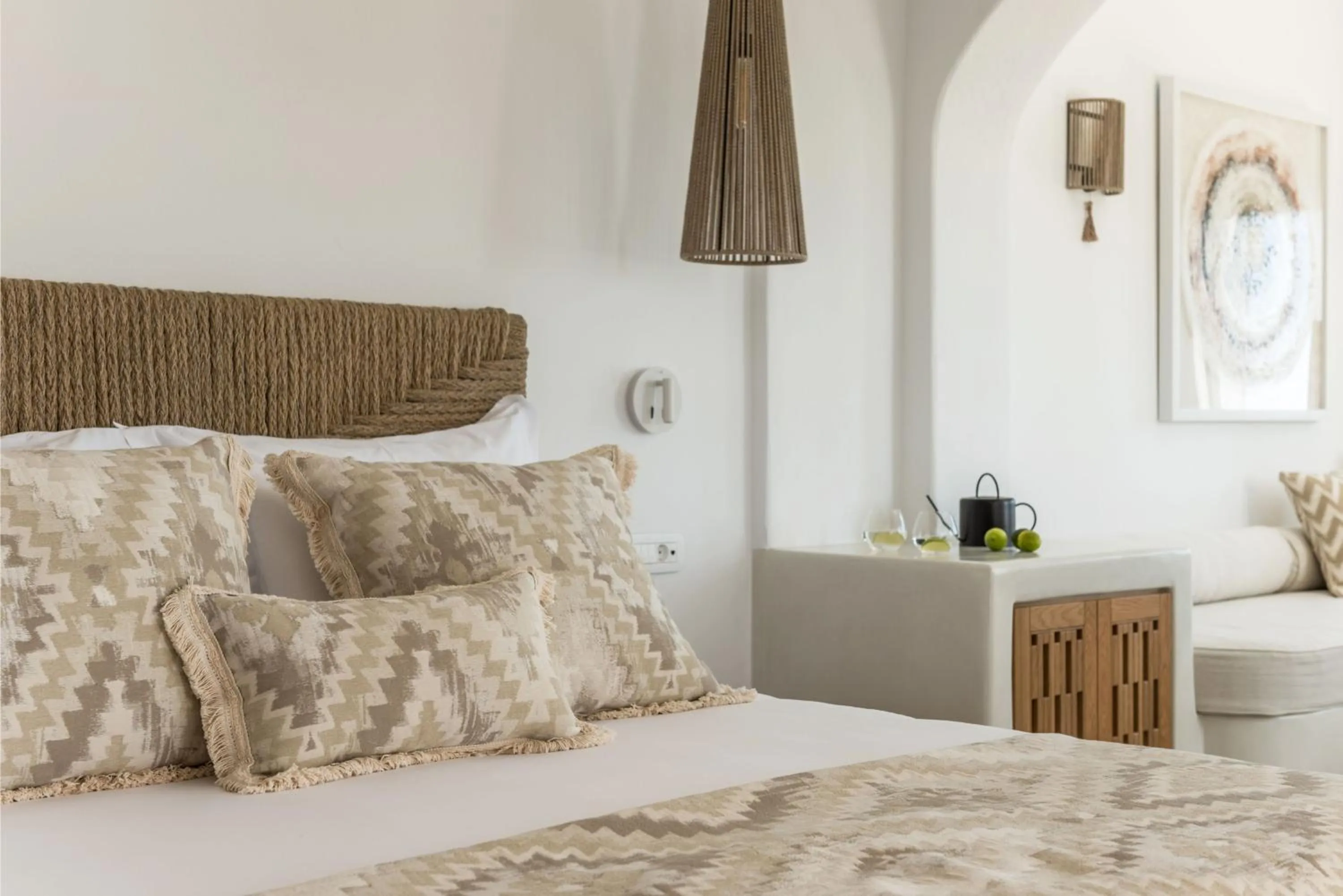 Spring, Bed in Virtu Suites