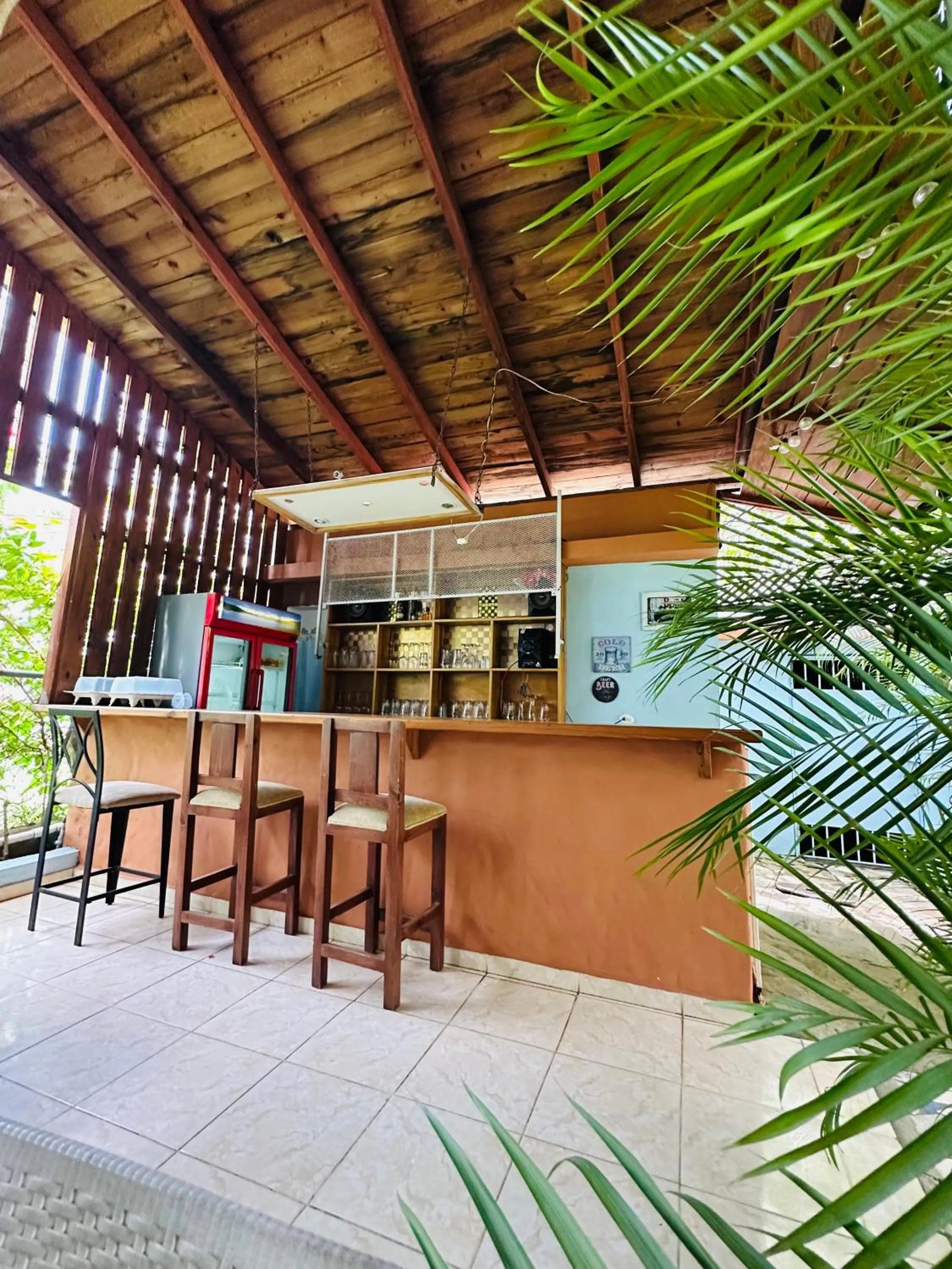 Restaurant/places to eat in Aparthotel Michaela