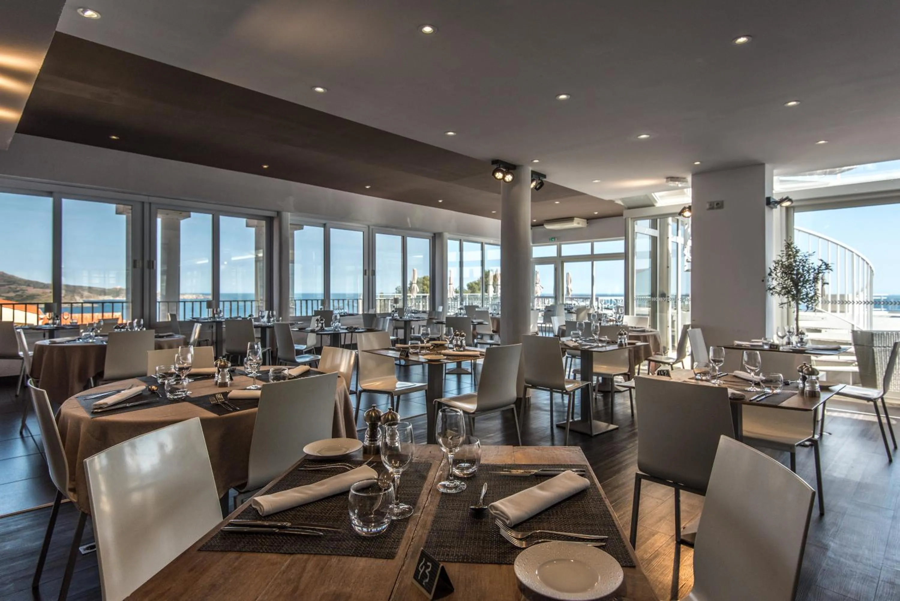 Restaurant/places to eat in Côté Thalasso Hôtel & Spa Marin