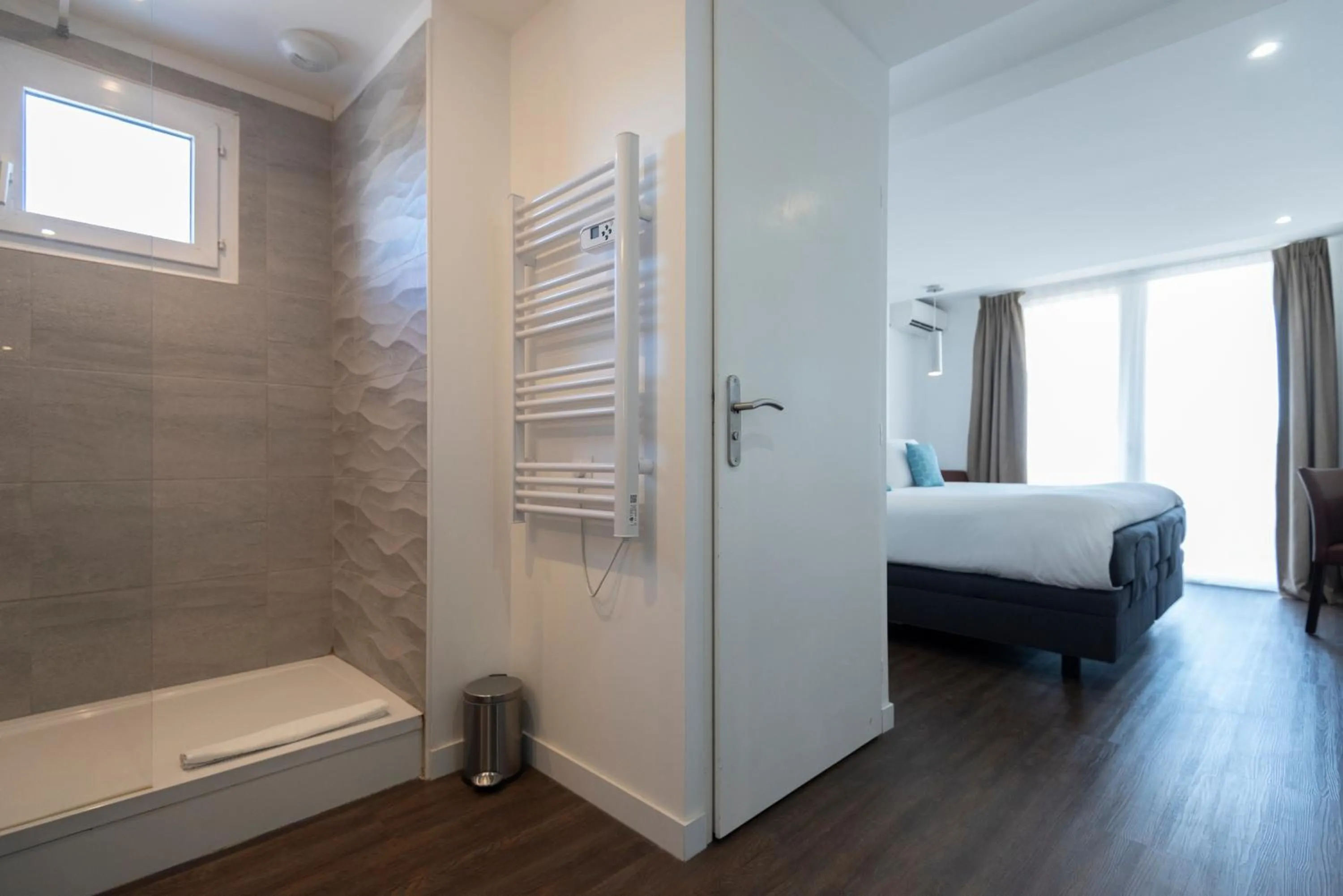 Photo of the whole room, Bed in Côté Thalasso Hôtel & Spa Marin