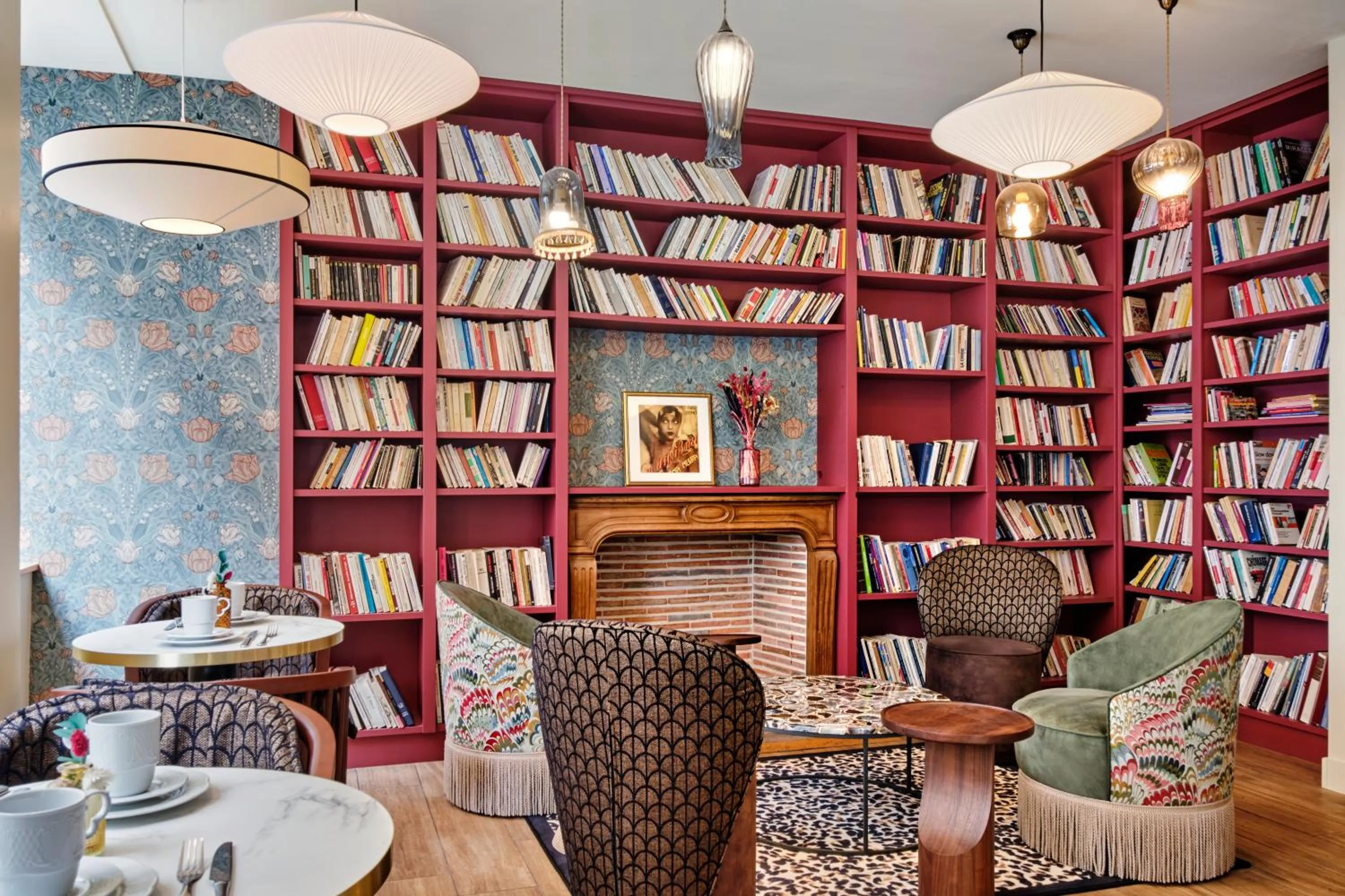 Lobby or reception in Hôtel Joséphine by Happyculture