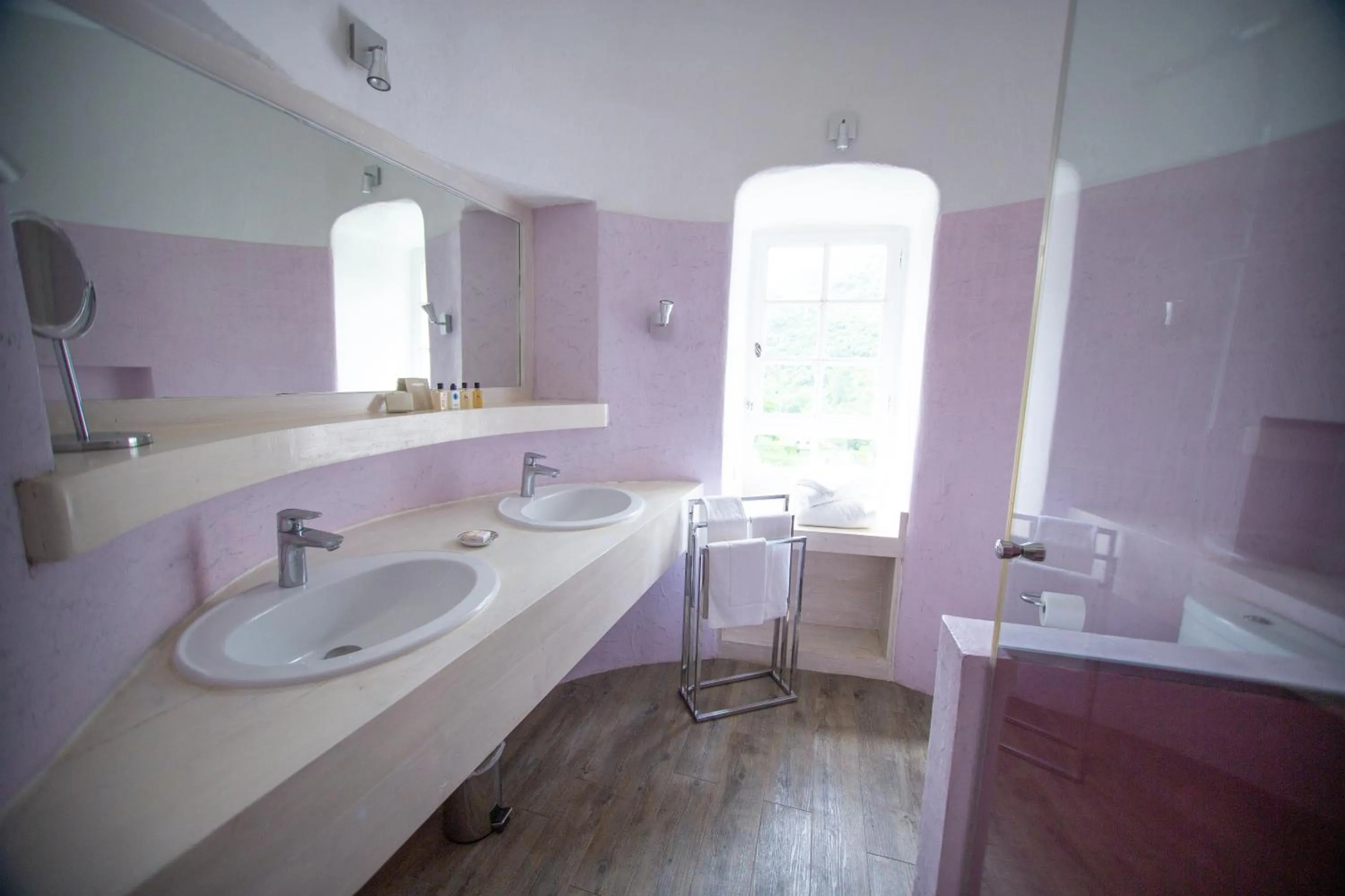 Bathroom in Châteauzen