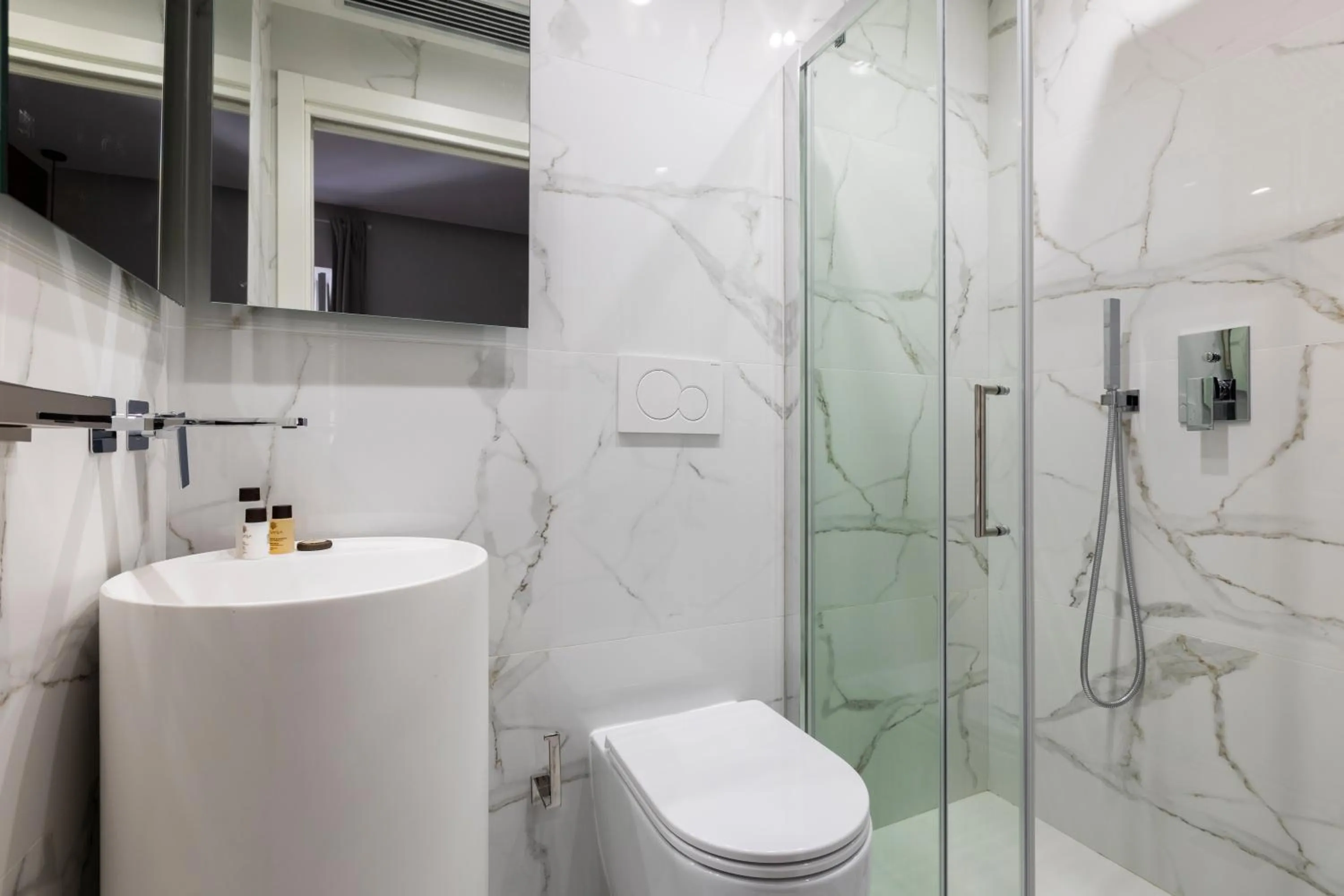 Shower in Louly Trevi Fountain