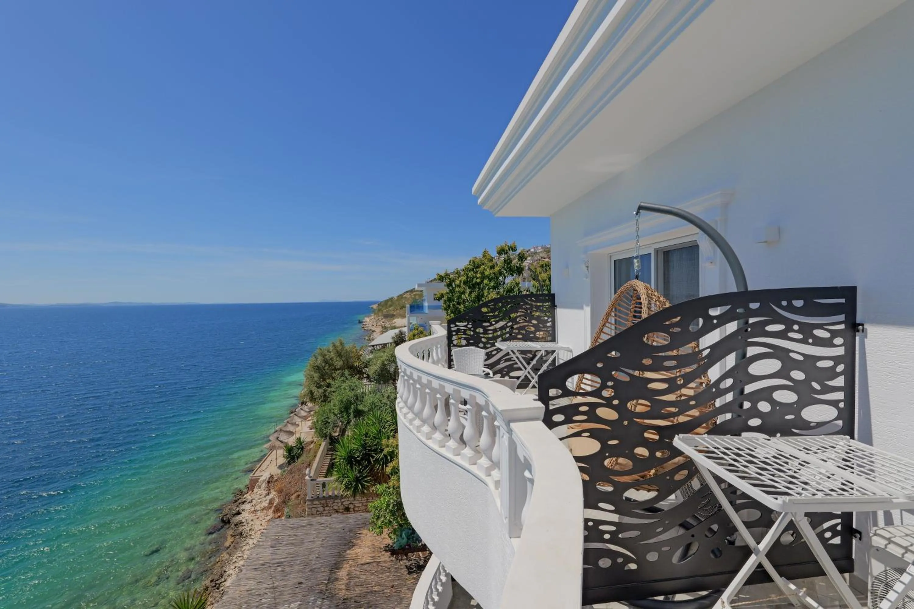 Balcony/Terrace in Villa Juna Beach