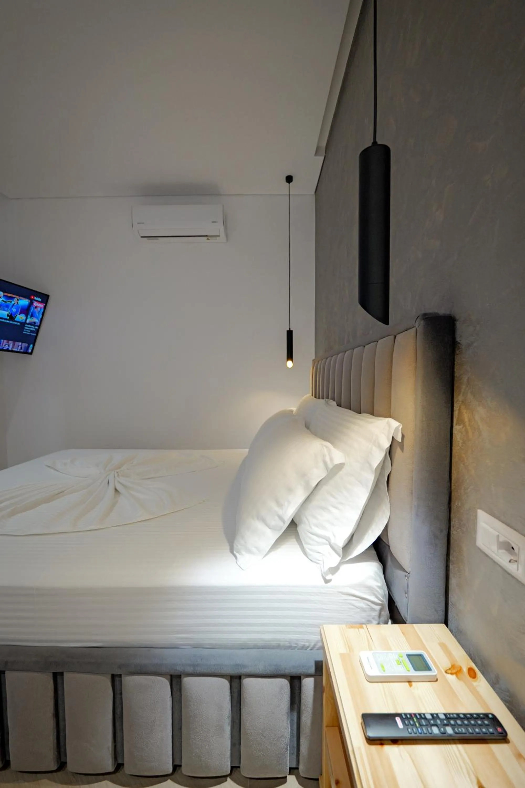 Bed in Villa Juna Beach