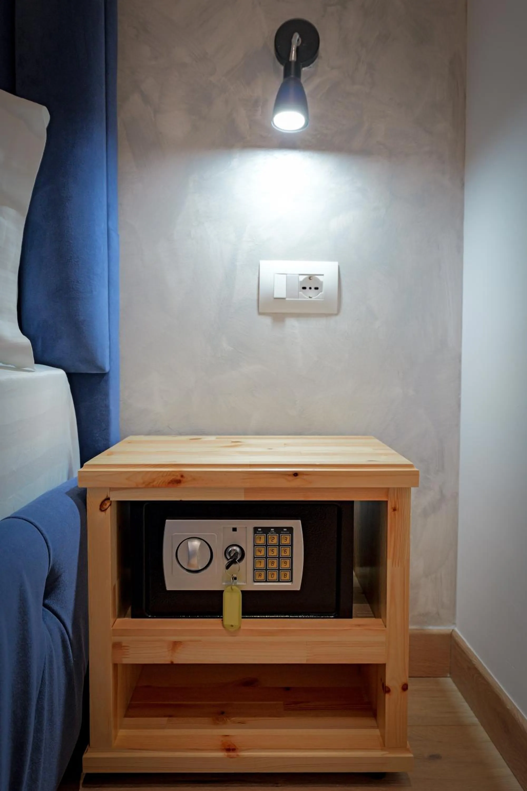 safe in Villa Juna Beach