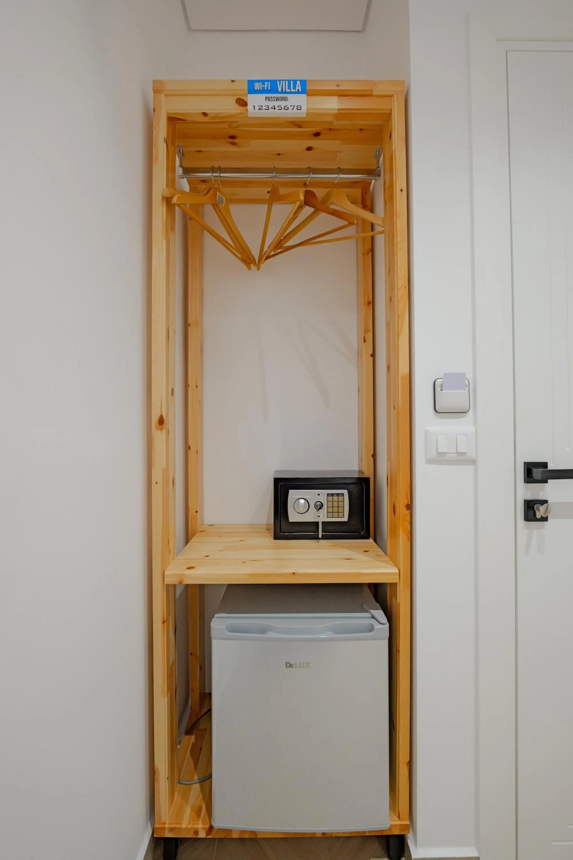 safe in Villa Juna Beach