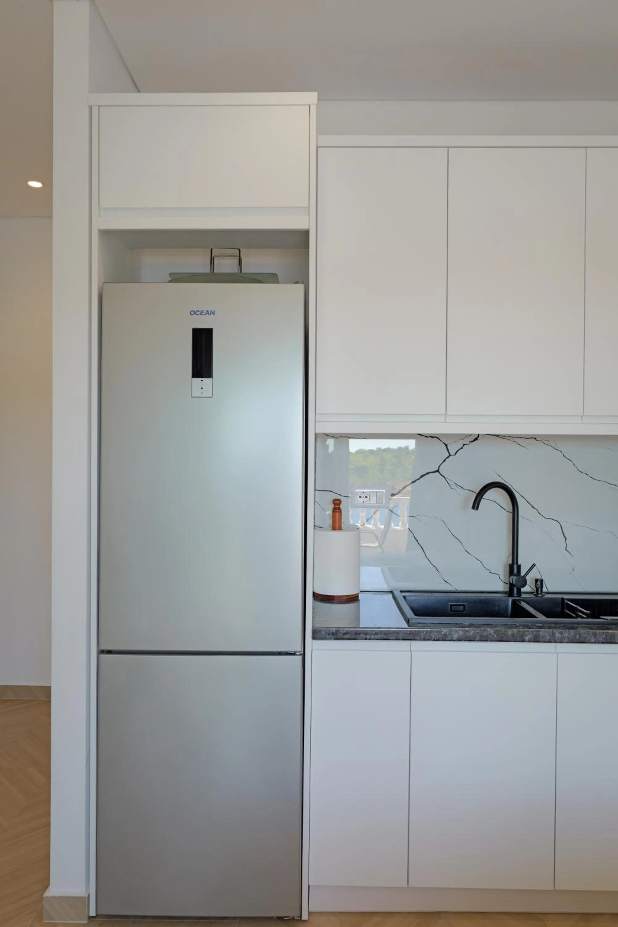 Kitchen or kitchenette in Villa Juna Beach