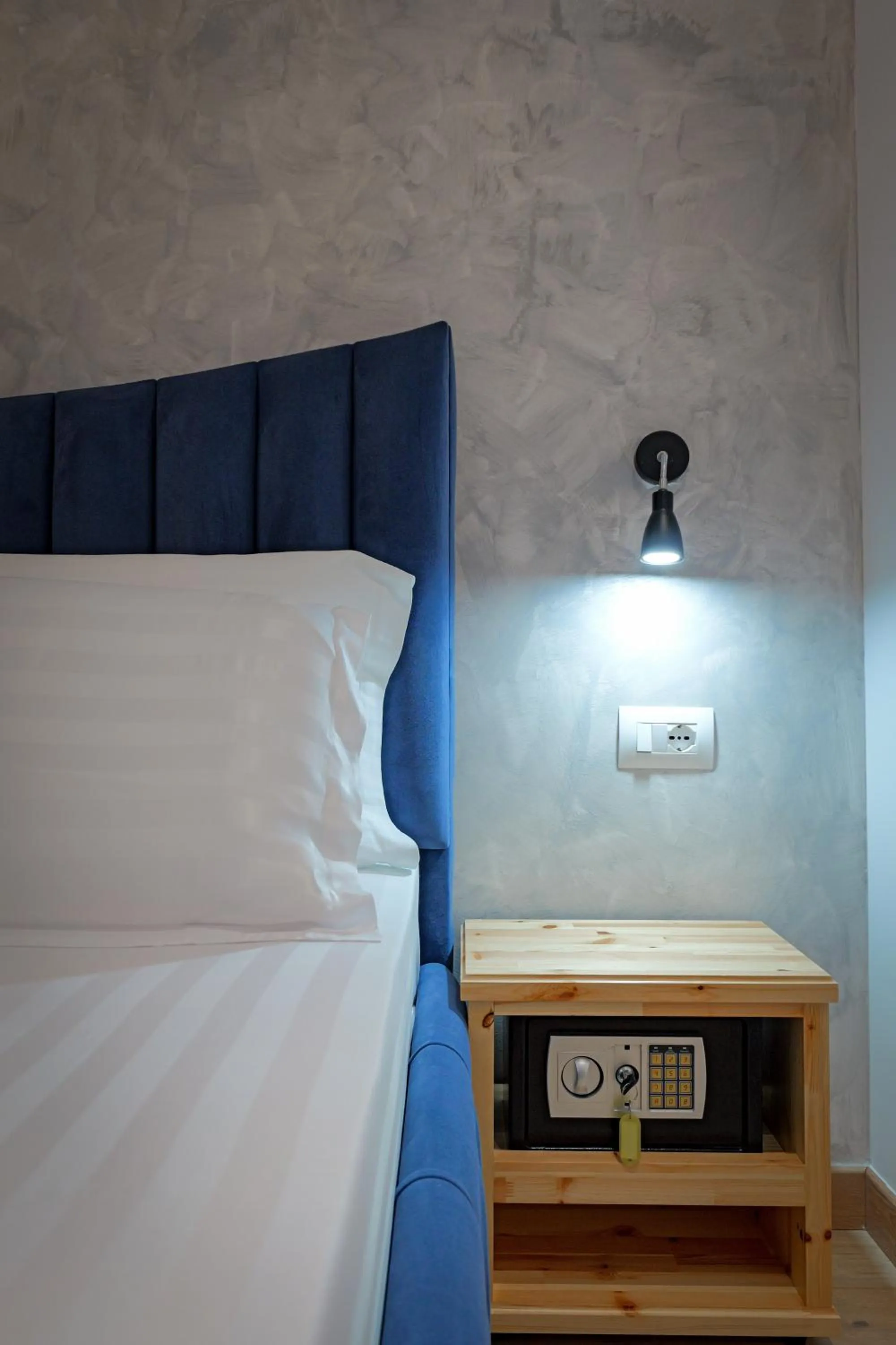 Bed in Villa Juna Beach