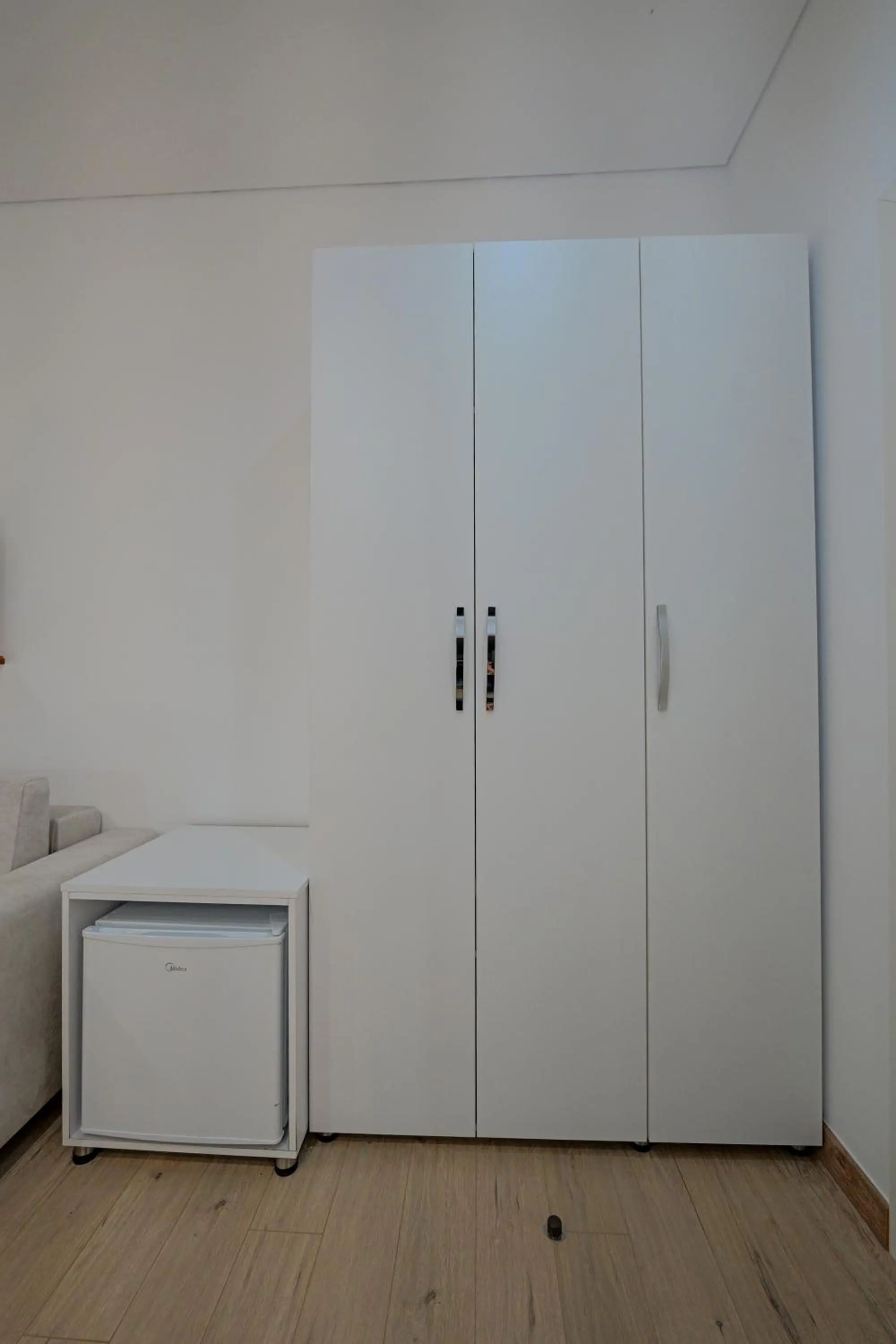 wardrobe in Villa Juna Beach